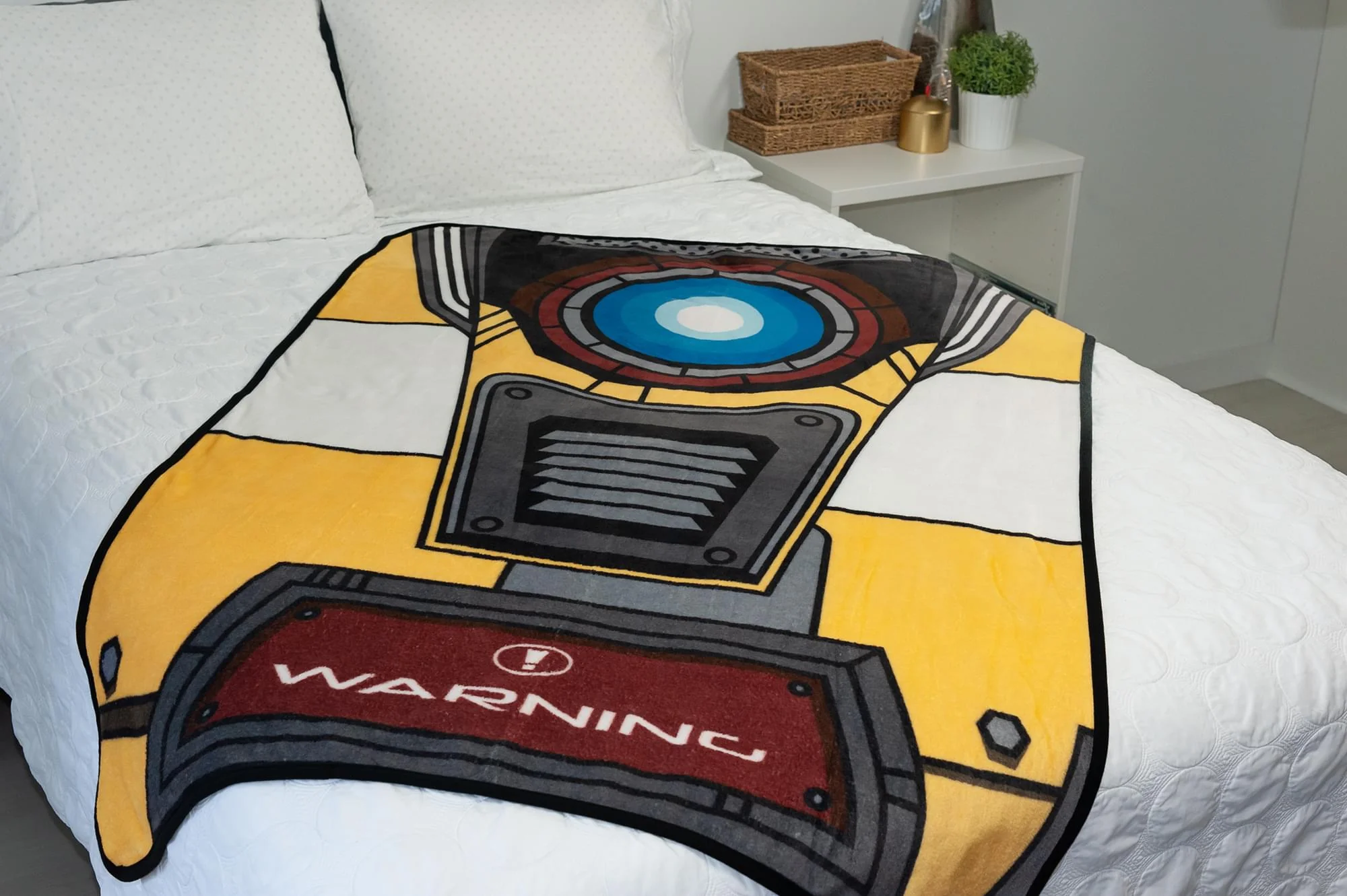 Borderlands Claptrap Fleece Throw Blanket - 45 x 60-Inches - Image 5