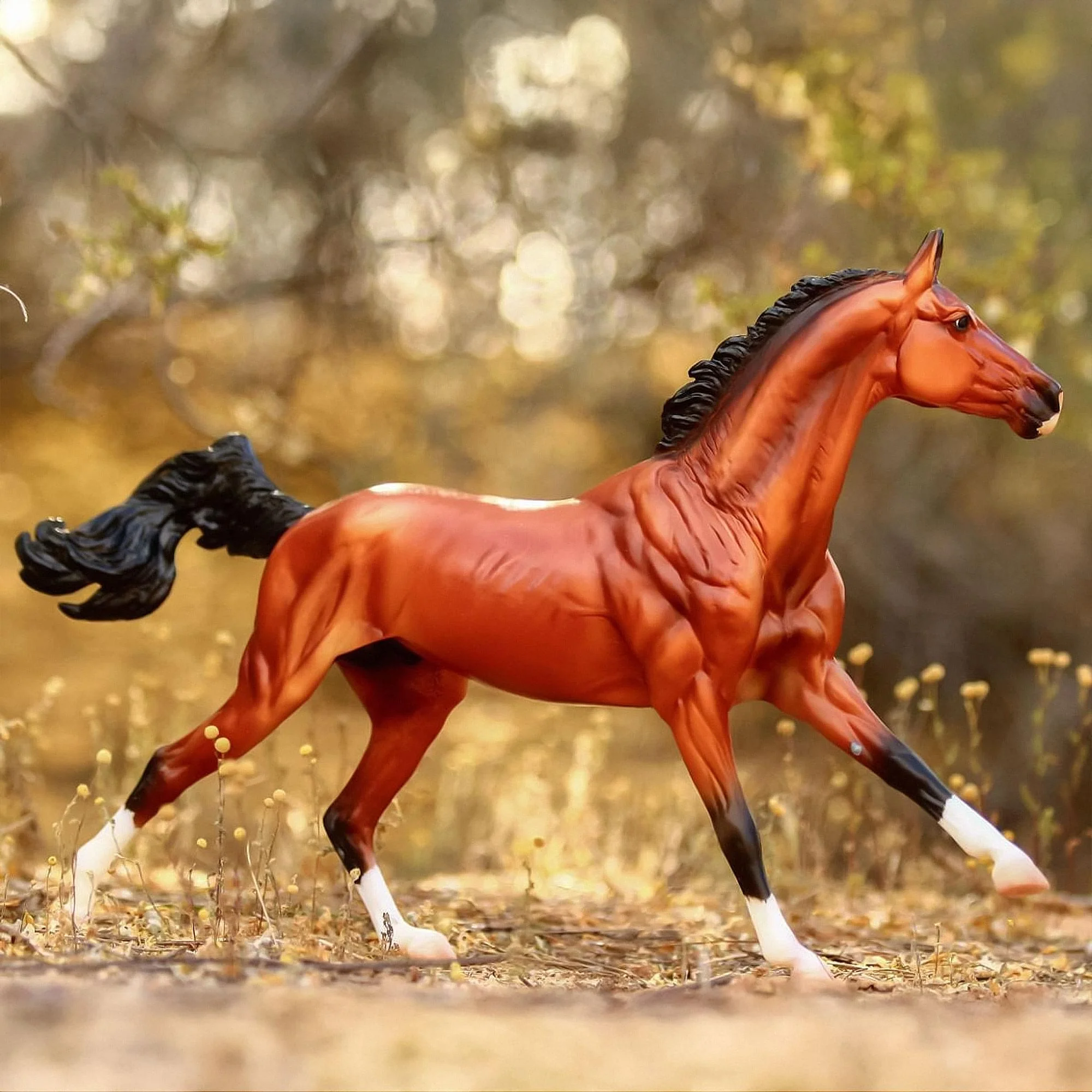 Breyer Traditional 1:9 Scale Model Horse | Adamek - Image 4