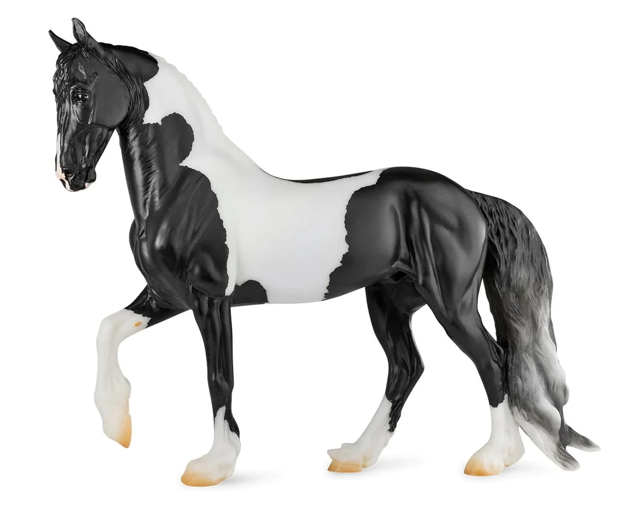 Breyer Traditional 1:9 Scale Model Horse | Battlefield Angle HP - Image 2