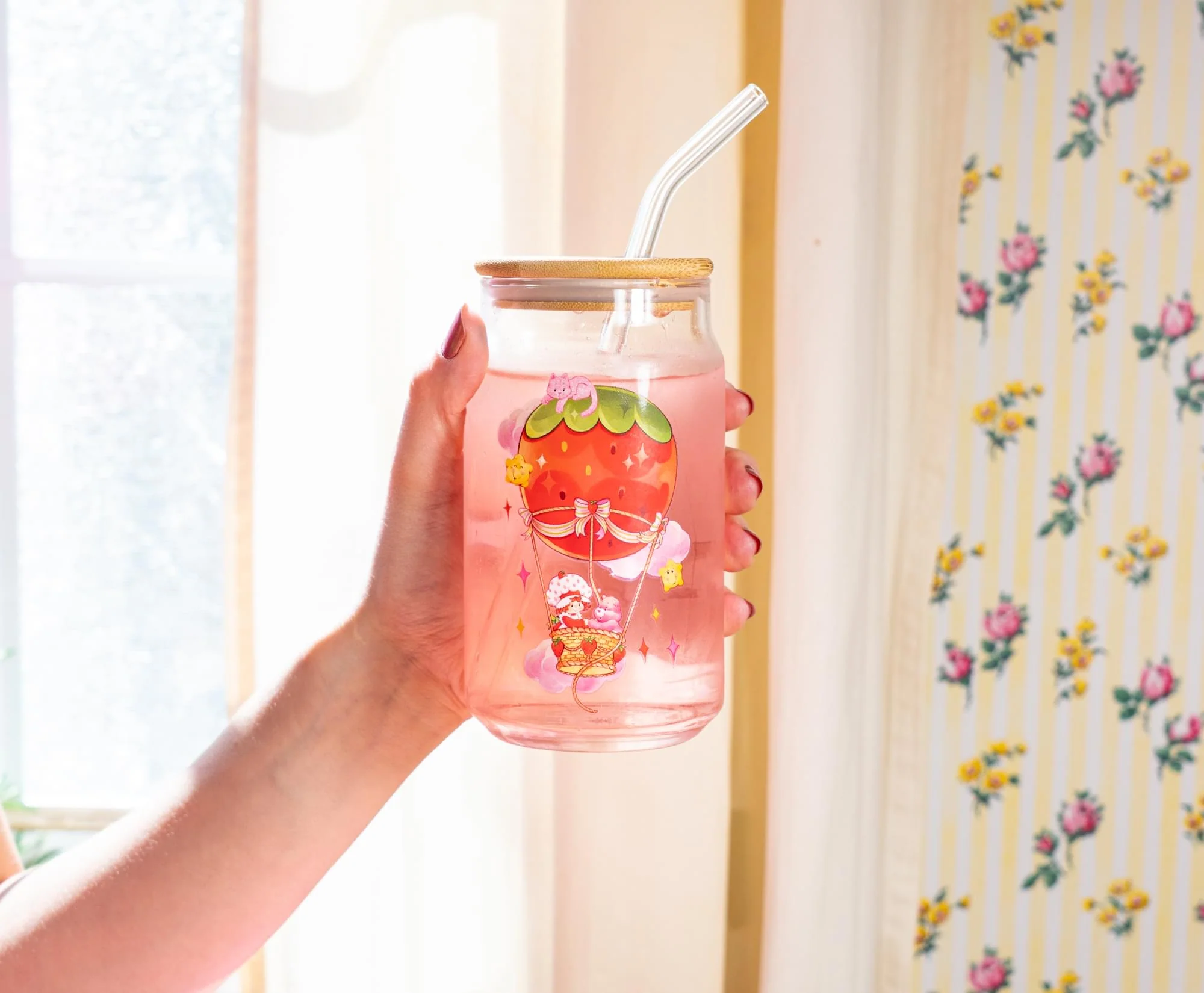Care Bears x Strawberry Shortcake 16-Ounce Glass Tumbler With Lid and Straw - Image 9