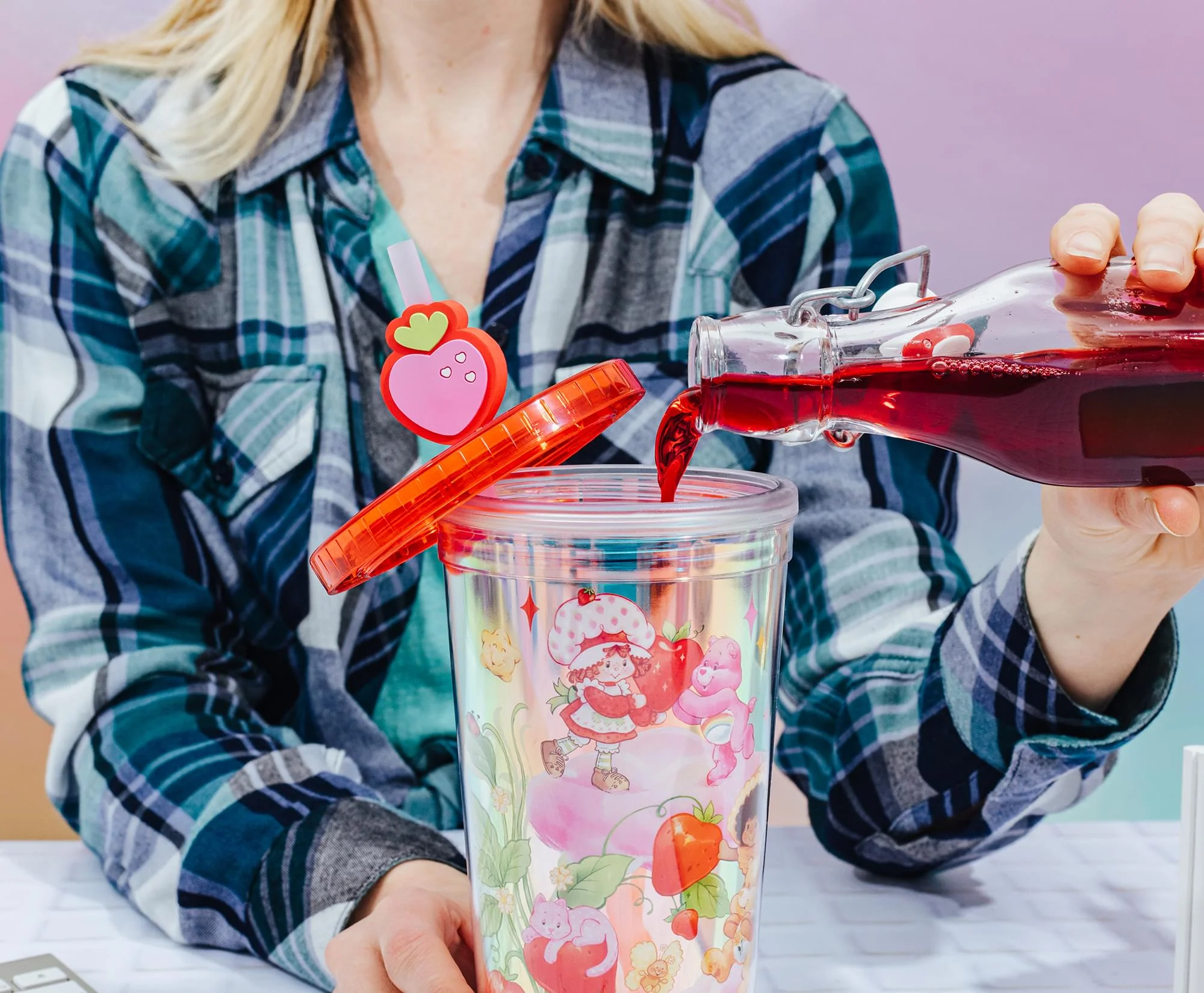 Care Bears x Strawberry Shortcake 24-Ounce Carnival Cup With Straw Topper Charm - Image 7