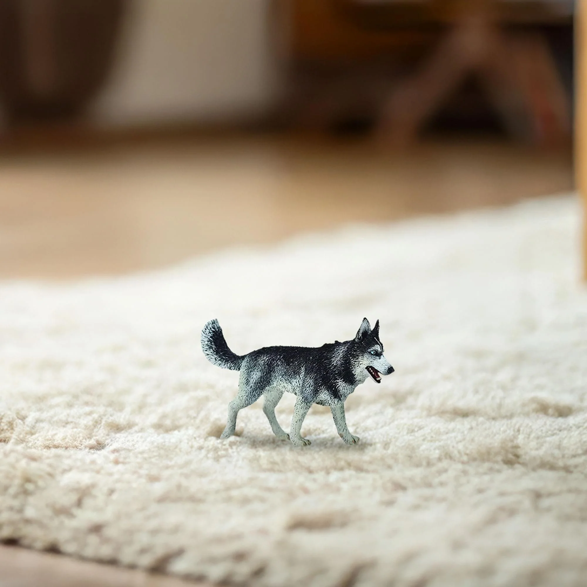 CollectA Cats & Dogs Collection Miniature Figure | Siberian Husky - Image 3