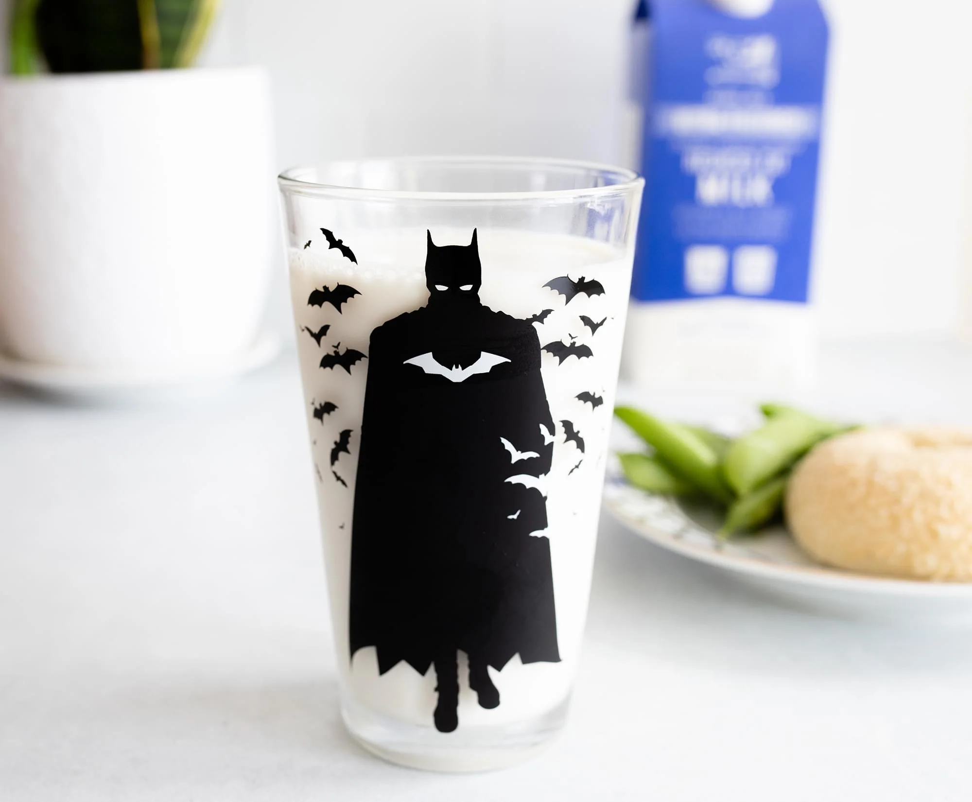 DC Comics The Batman Movie Logo Pint Glass | Holds 16 Ounces - Image 4