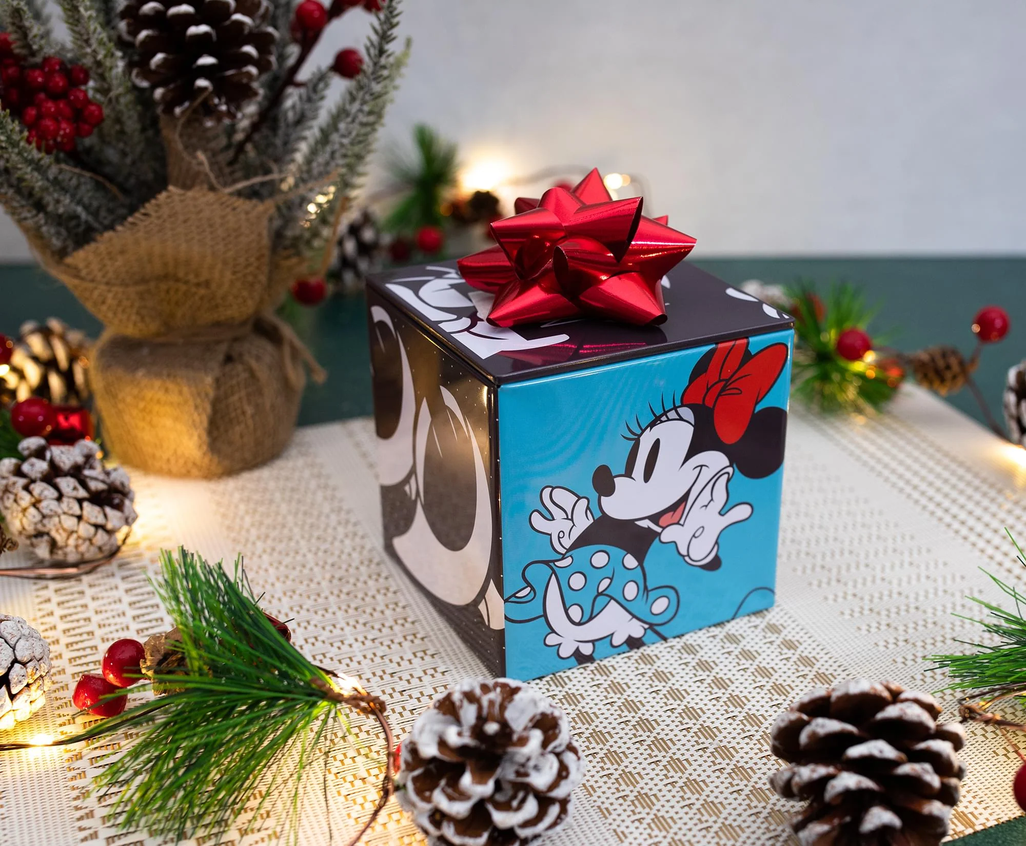 Disney All Eyes on Minnie Mouse Tin Storage Box Cube Organizer w/ Lid | 4 Inches - Image 3