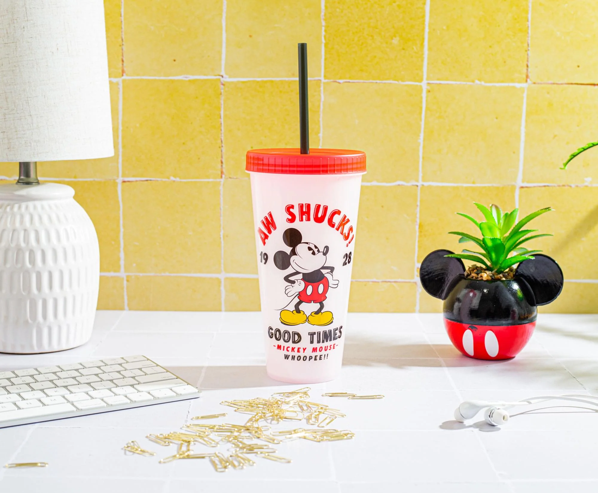 Disney Classic Mickey Mouse "Aw Shucks" Color-Changing Plastic Tumbler - Image 3