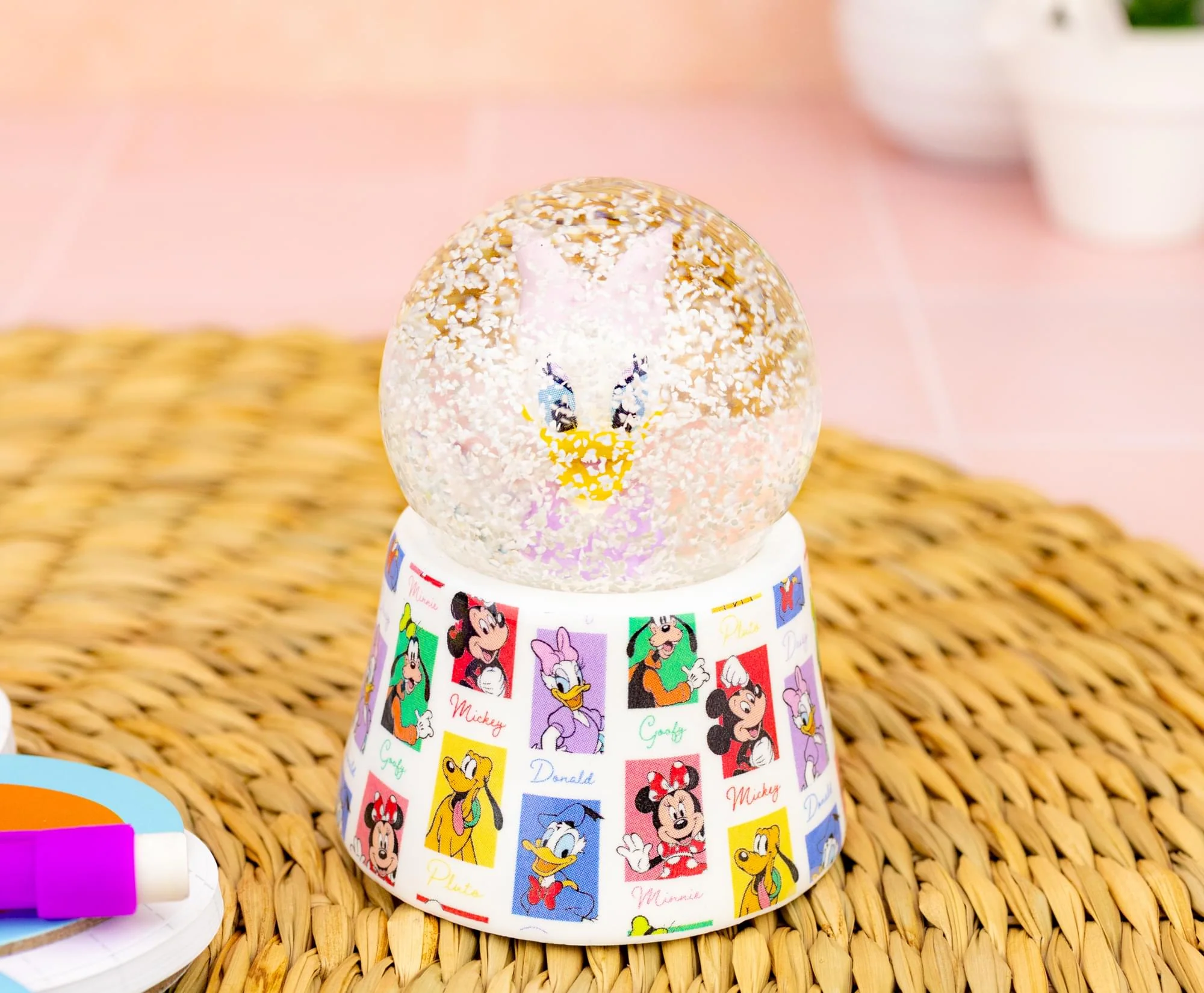 Disney Daisy Duck 3-Inch Mini Light-Up Snow Globe - Image 6