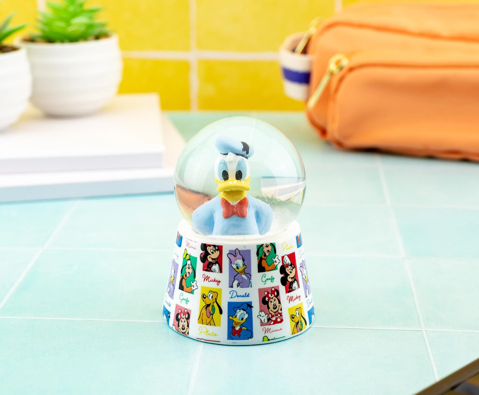 Disney Donald Duck 3-Inch Mini Light-Up Snow Globe - Image 5