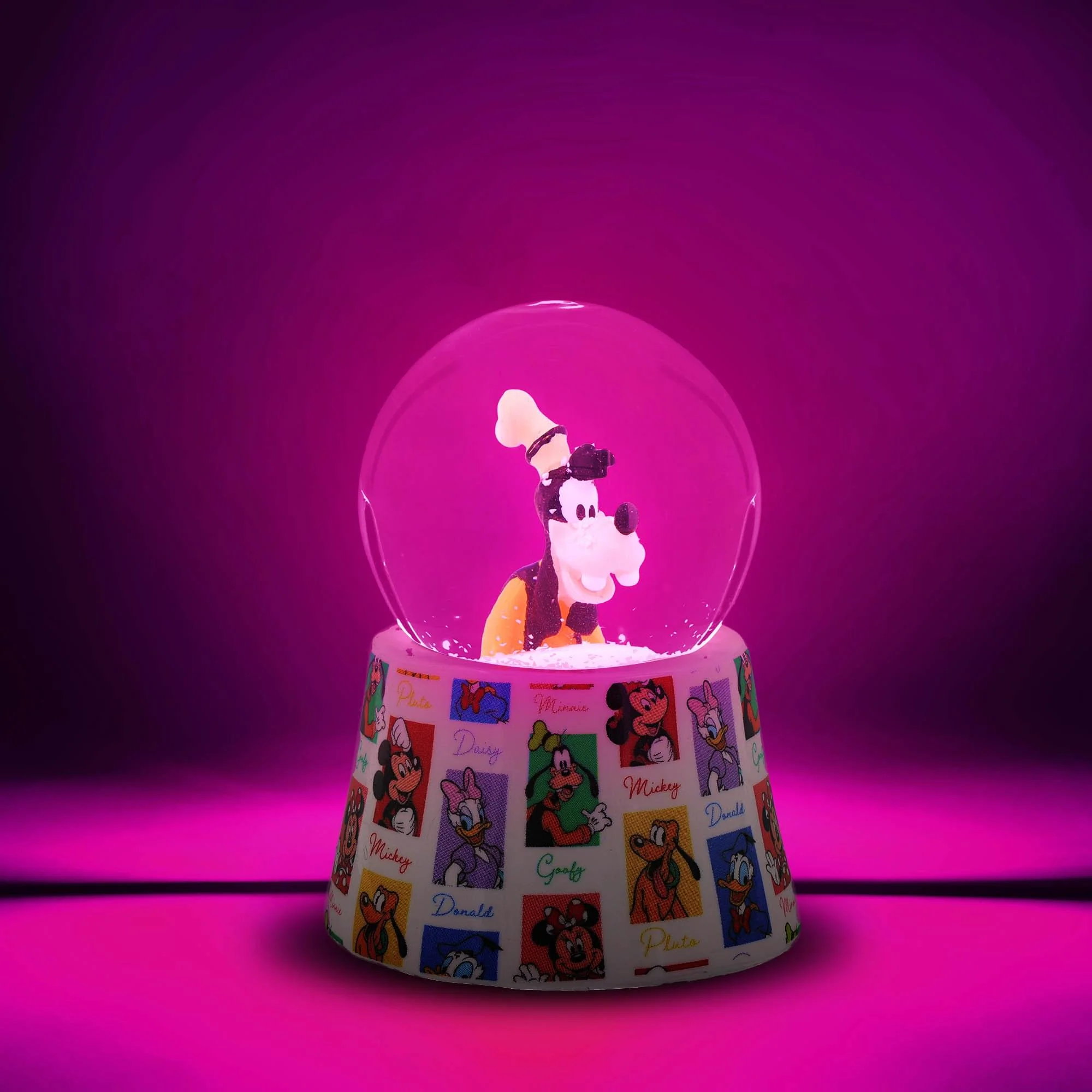 Disney Goofy 3-Inch Mini Light-Up Snow Globe - Image 2