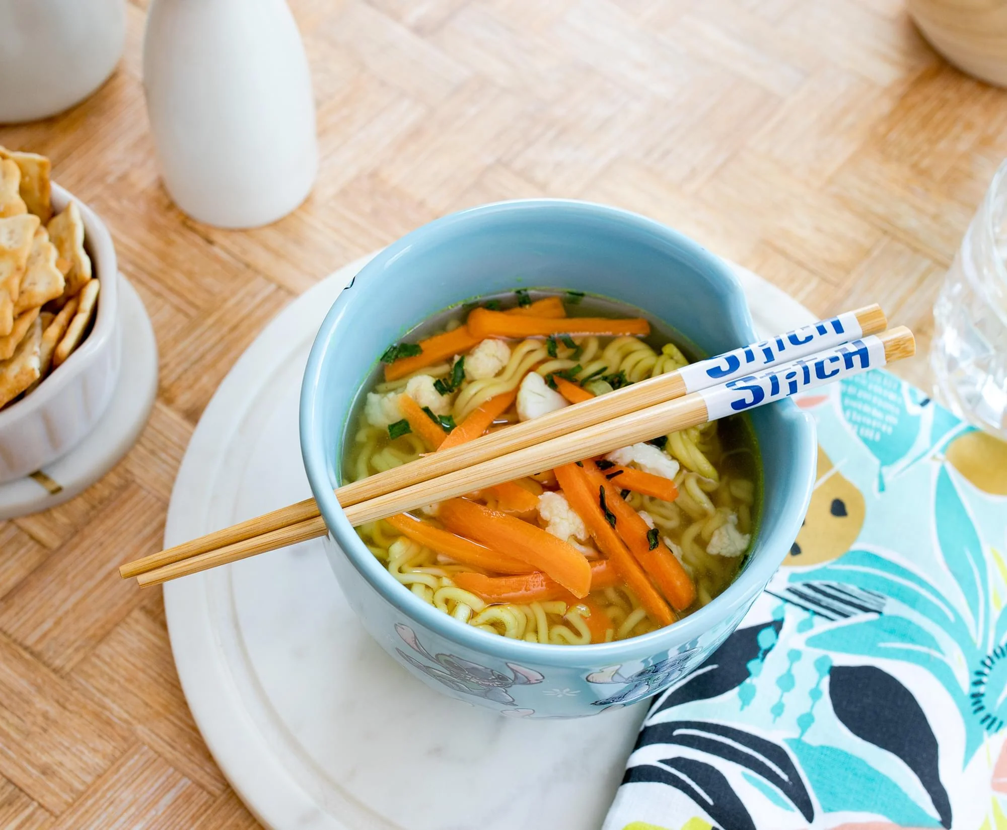 Disney Lilo & Stitch 20-Ounce Ramen Bowl and Chopstick Set - Image 5