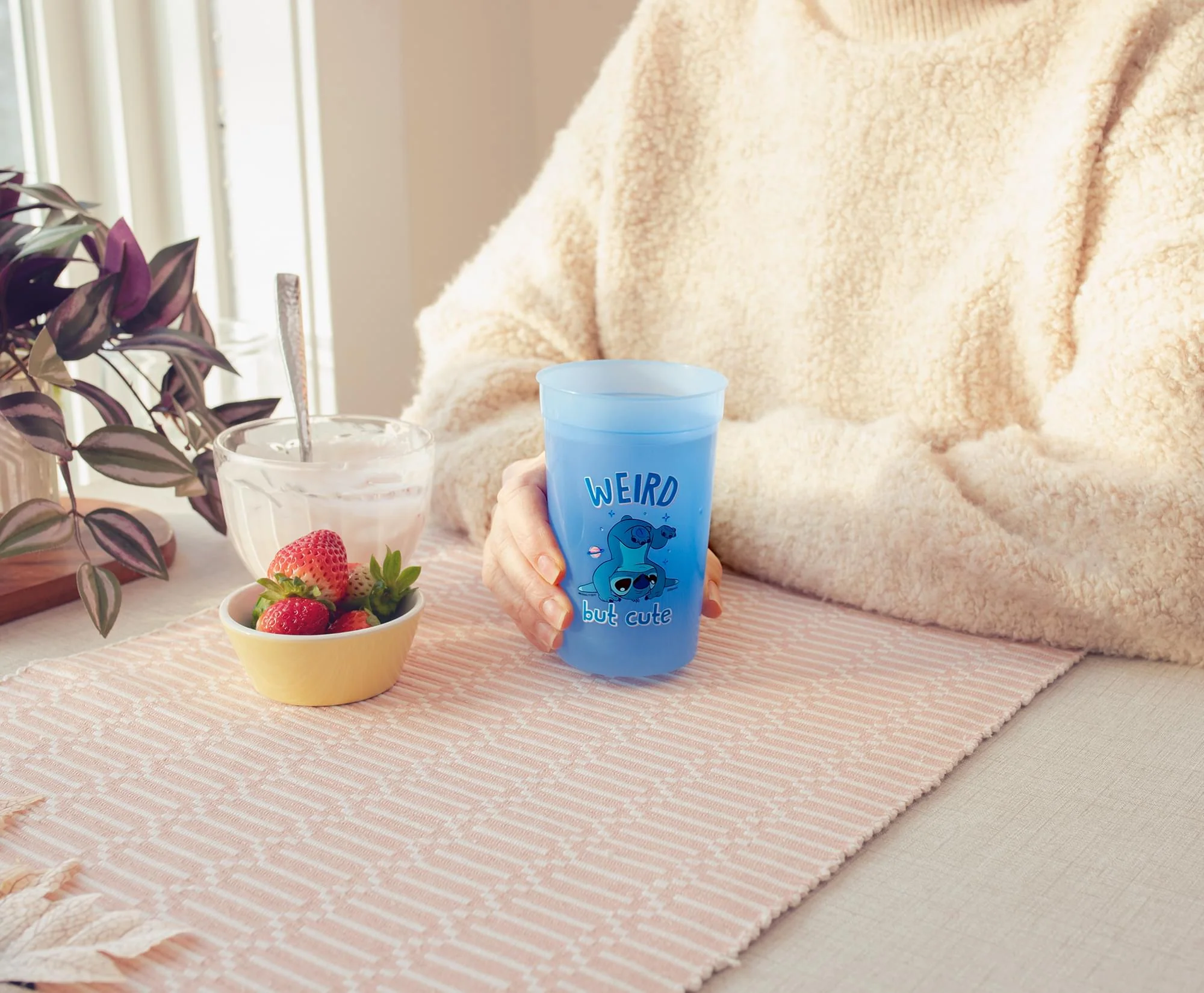 Disney Lilo & Stitch 4-Piece Color-Change Plastic Cup Set | Each Holds 15 Ounces - Image 8