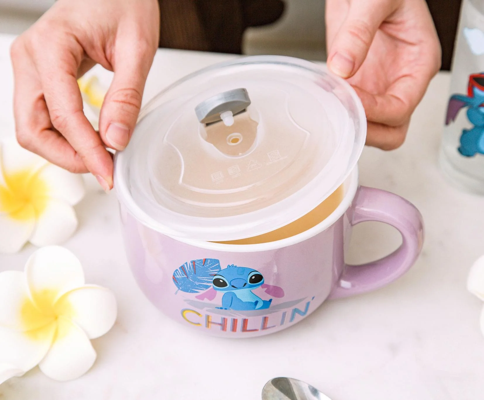 Disney Lilo & Stitch "Chillin" Ceramic Soup Mug With Vented Lid | Holds 24 Ounces - Image 4