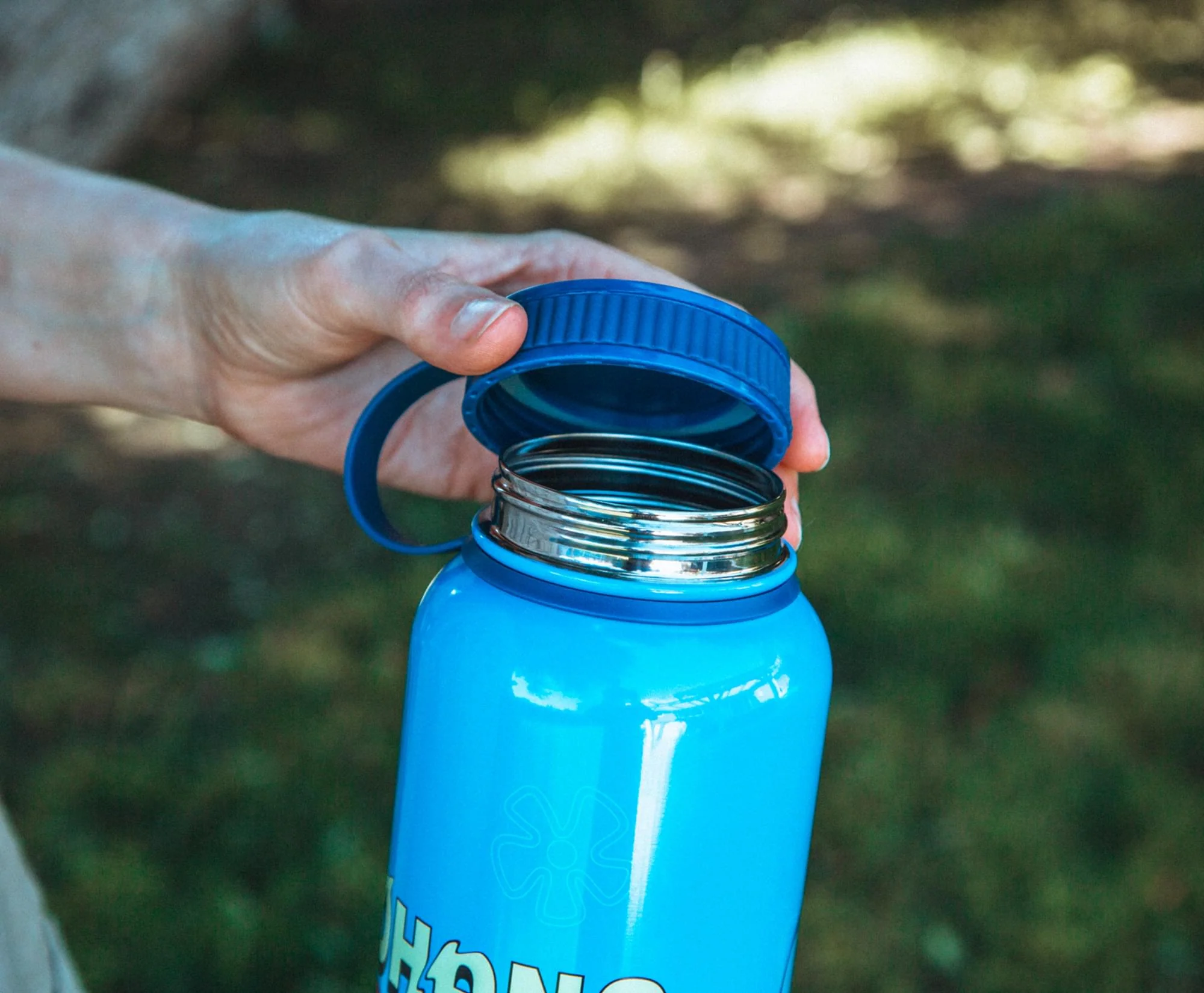Disney Lilo & Stitch "Ohana Means Family" 42-Ounce Stainless Steel Water Bottle - Image 5