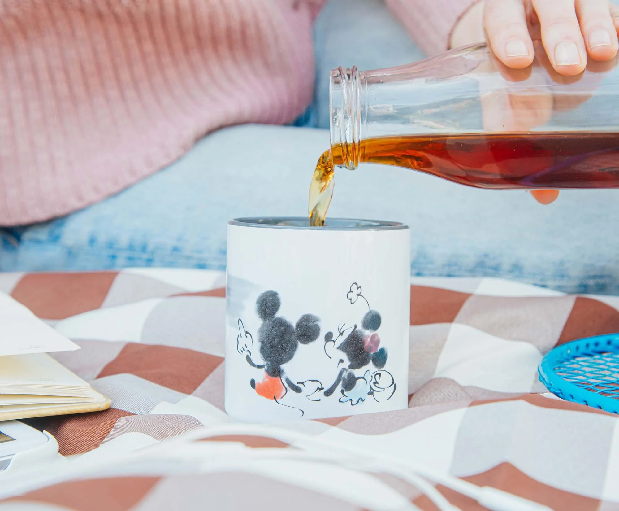 Disney Mickey and Minnie Mouse Sunset Asian Ceramic Tea Cup | Holds 9 Ounces - Image 5