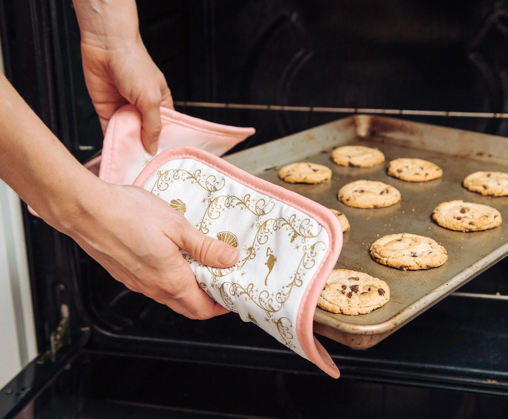Disney Princess Kitchen Pot Holders | Set of 2 - Image 6