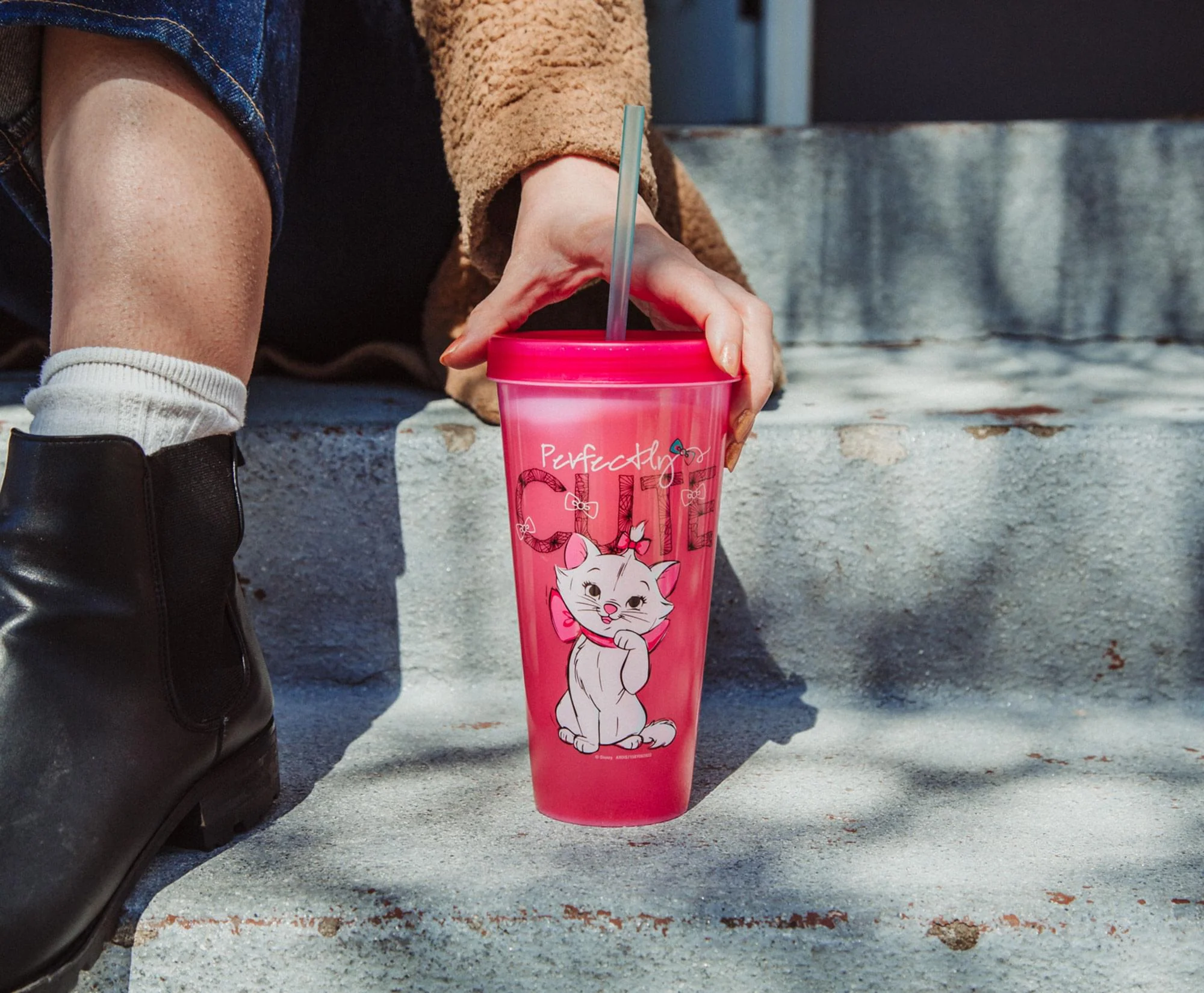 Disney The Aristocats Marie Color-Changing Plastic Tumbler | Holds 24 Ounces - Image 8