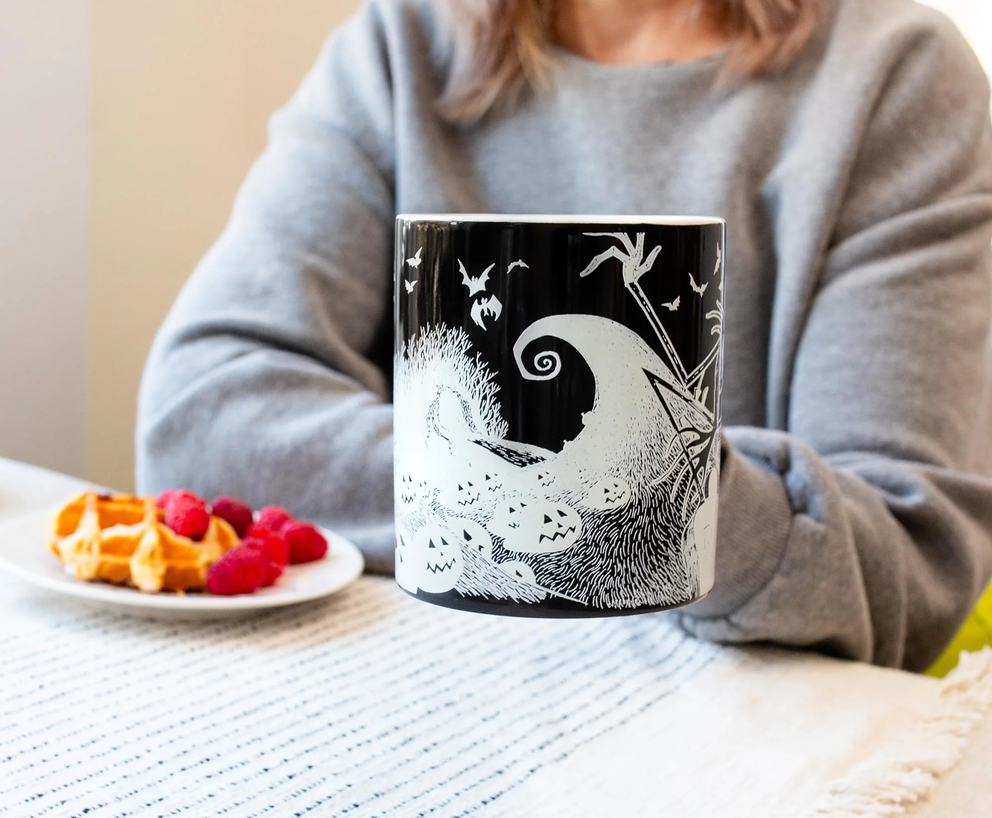 Disney The Nightmare Before Christmas Glow-In-The-Dark Ceramic Mug - Image 7