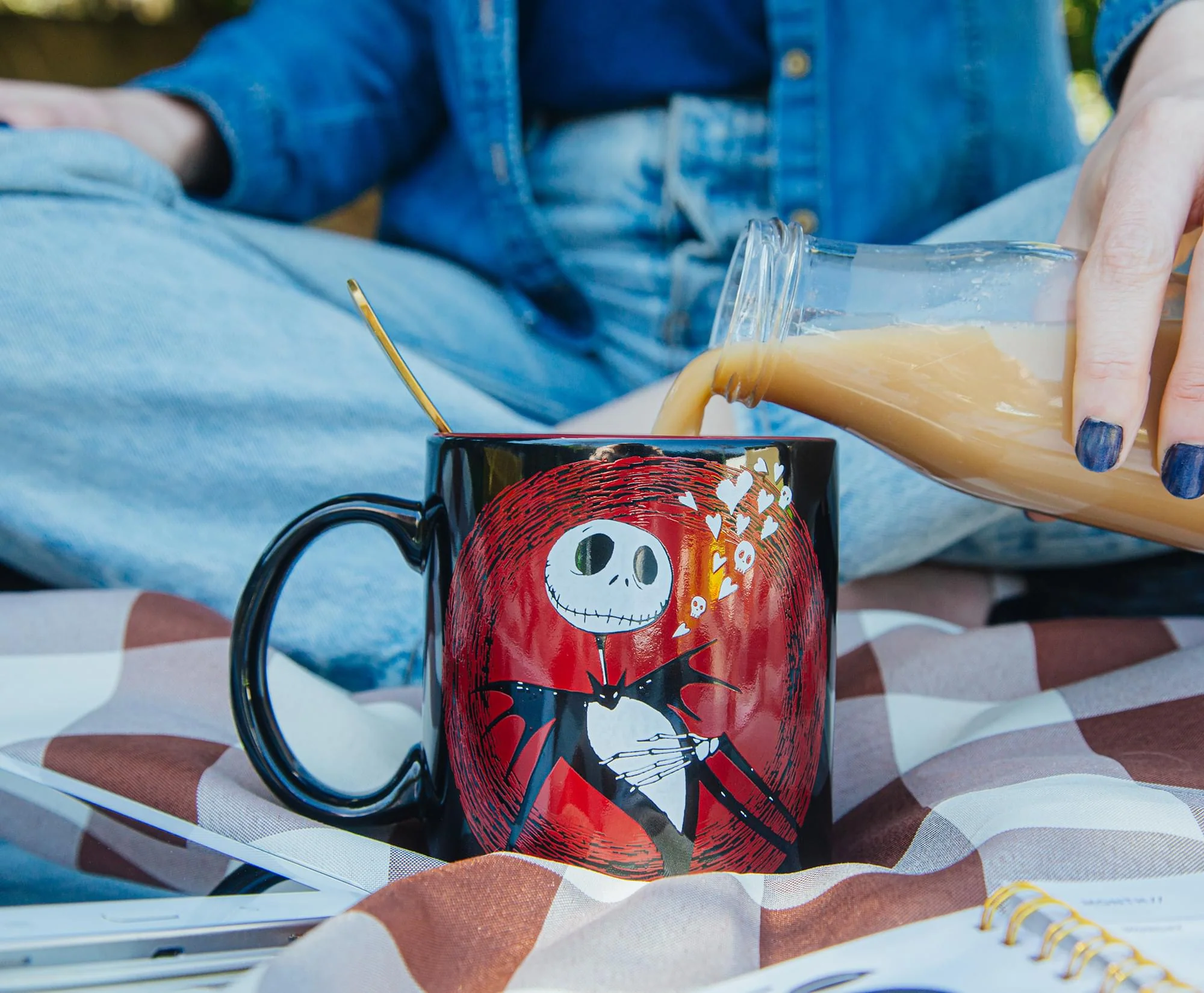 Disney The Nightmare Before Christmas Jack Hearts Ceramic Mug | 20 Ounces - Image 6