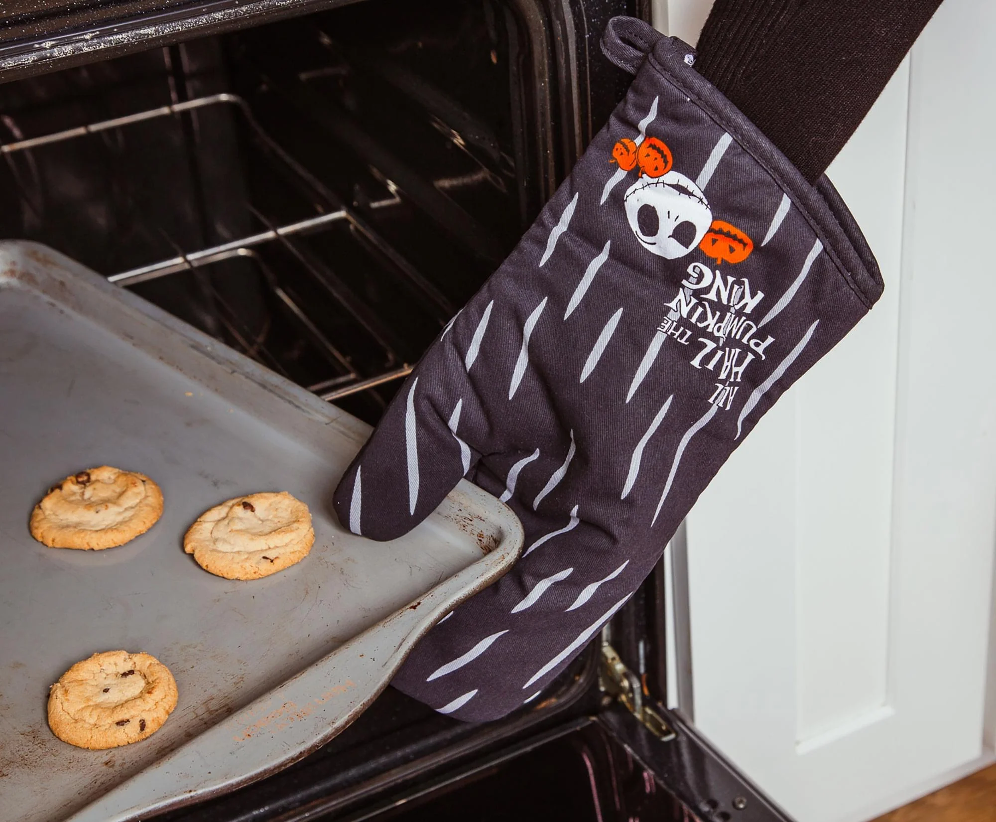 Disney The Nightmare Before Christmas Jack Skellington Kitchen Oven Mitt Glove - Image 5