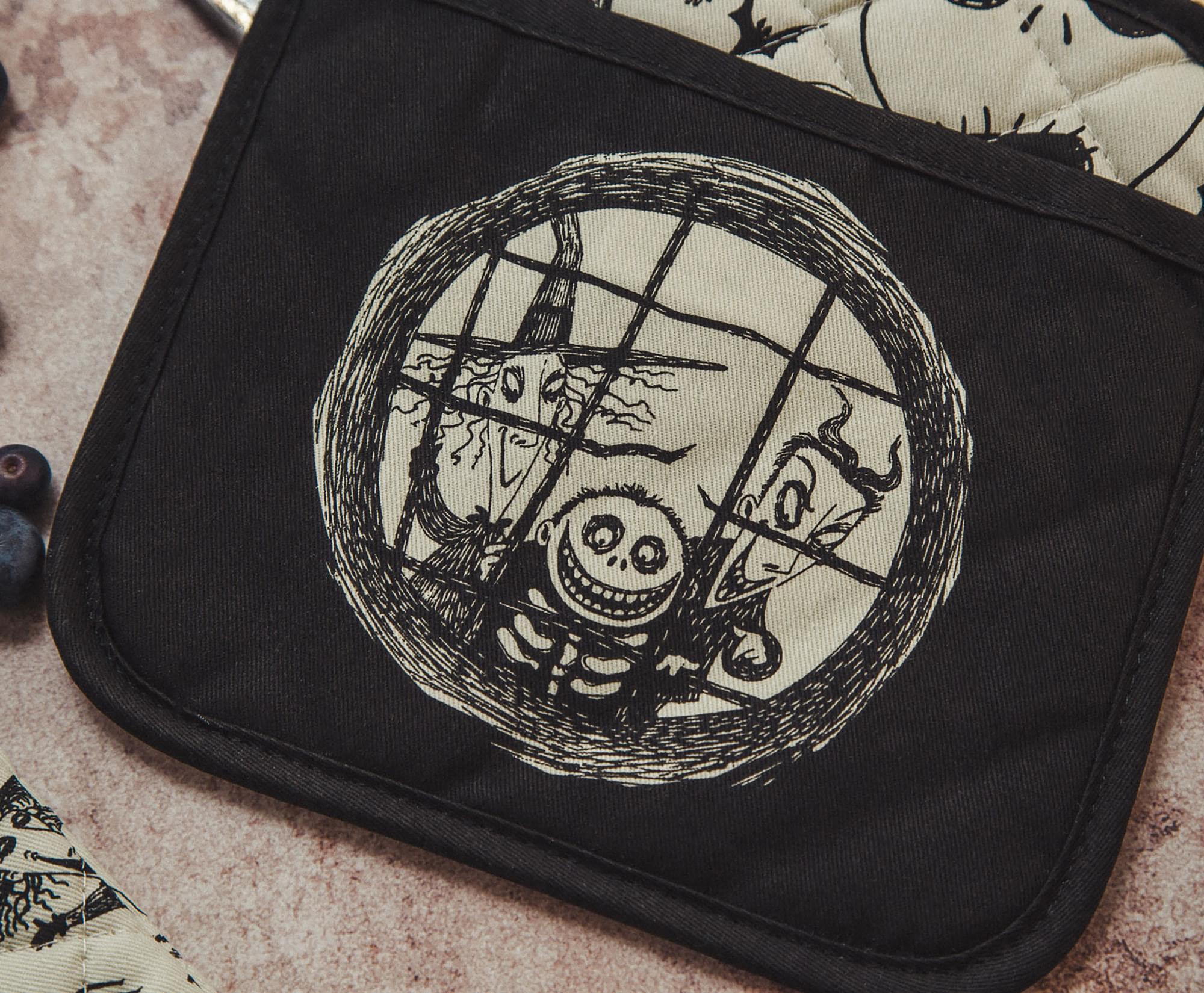 Disney The Nightmare Before Christmas Oven Mitt and Pot Holder Kitchen Set - Image 5
