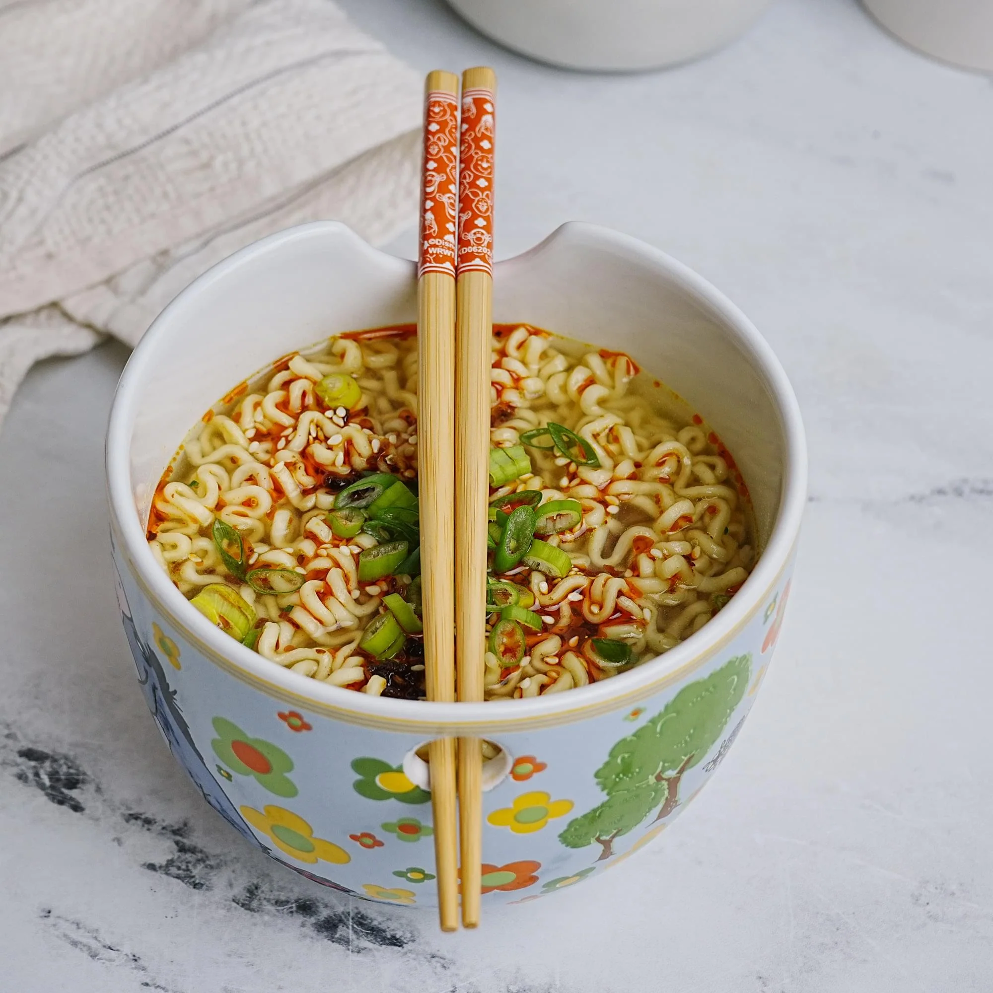 Disney Winnie The Pooh Friends 20-Ounce Ceramic Ramen Bowl and Chopstick Set - Image 6