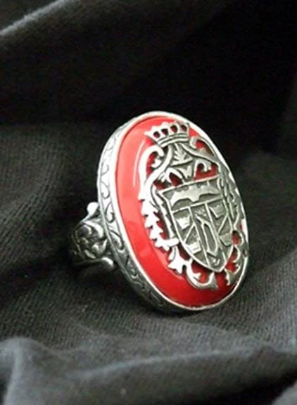 Dracula Ring Collectors Edition Prop Replica - Image 2