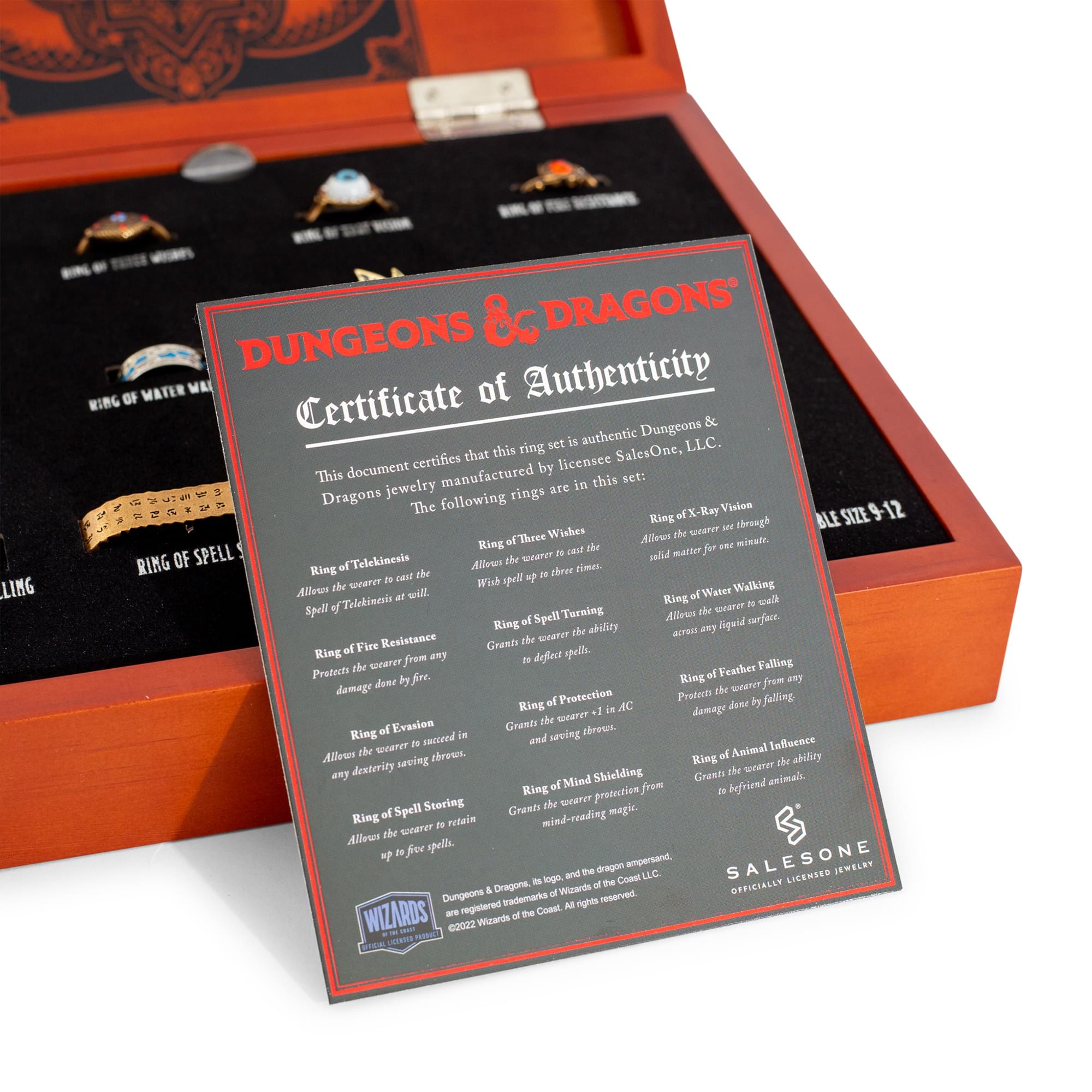 Dungeons & Dragons: Honor Among Thieves 12-Piece Brass Ring Set Replica - Image 3