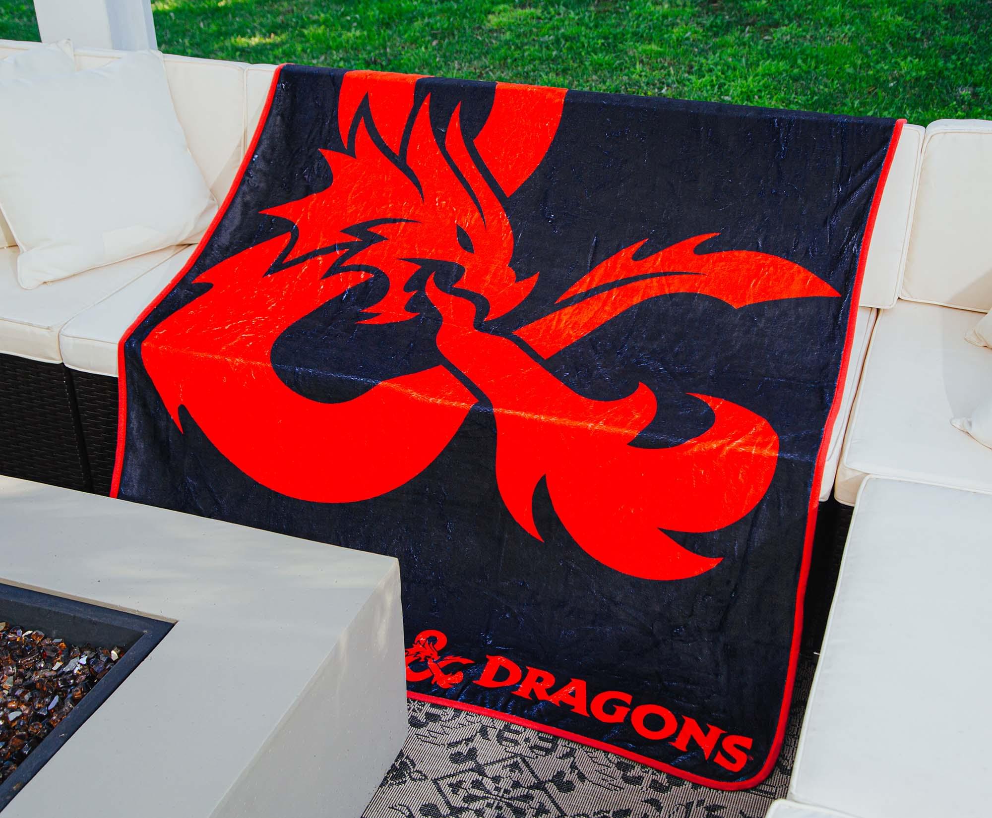 Dungeons & Dragons Logo Fleece Throw Blanket | 45 x 60 Inches - Image 7