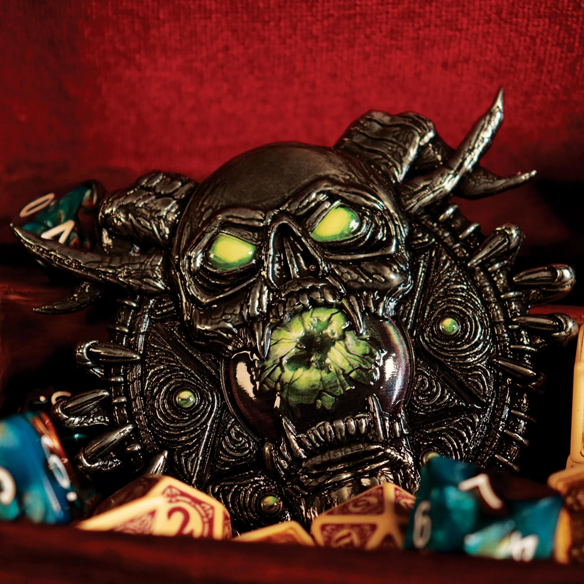 Dungeons & Dragons Talisman of Ultimate Evil Medallion and Art Card - Image 8