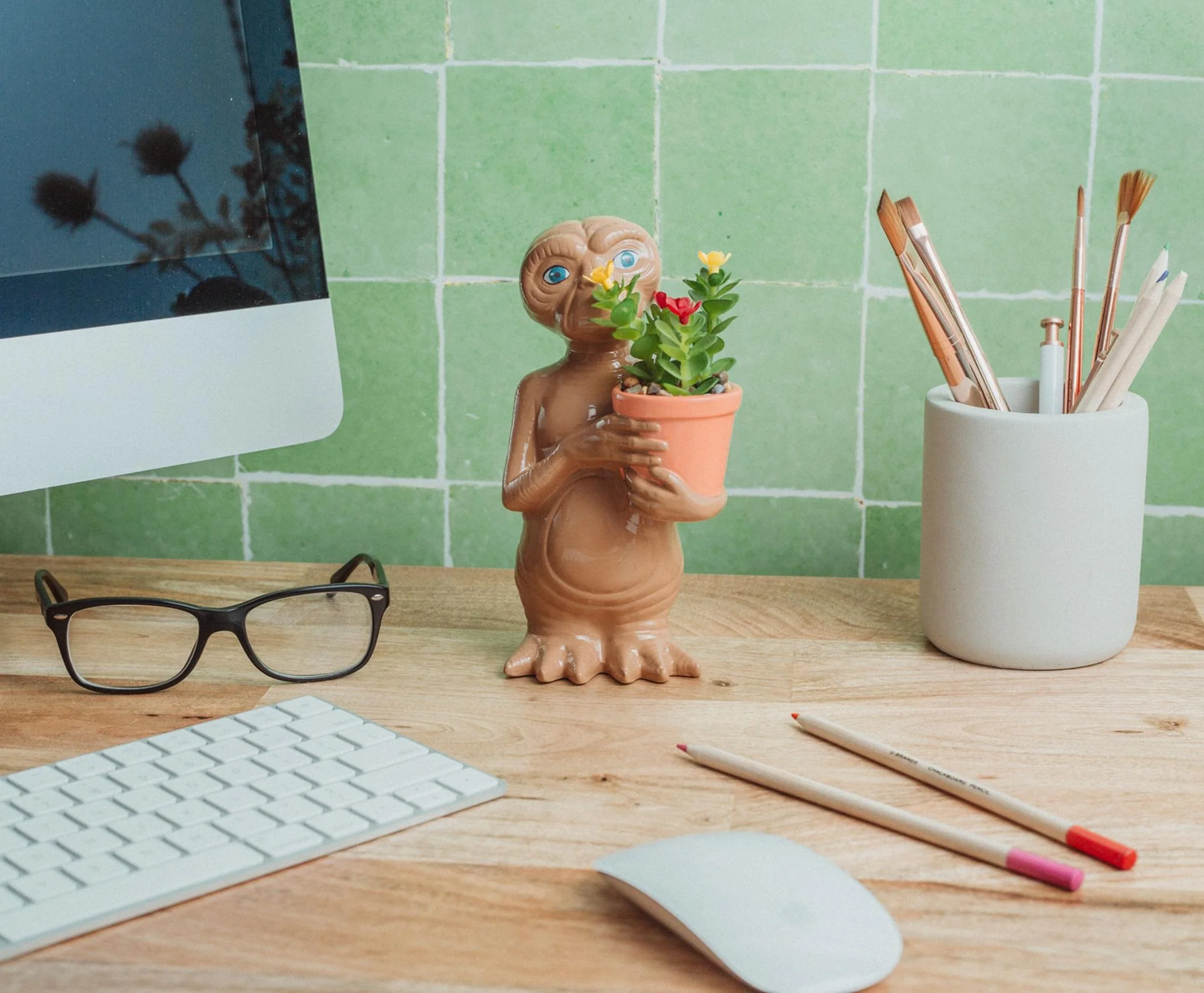 E.T. The Extra-Terrestrial 7-Inch Ceramic Planter With Artificial Succulent - Image 9
