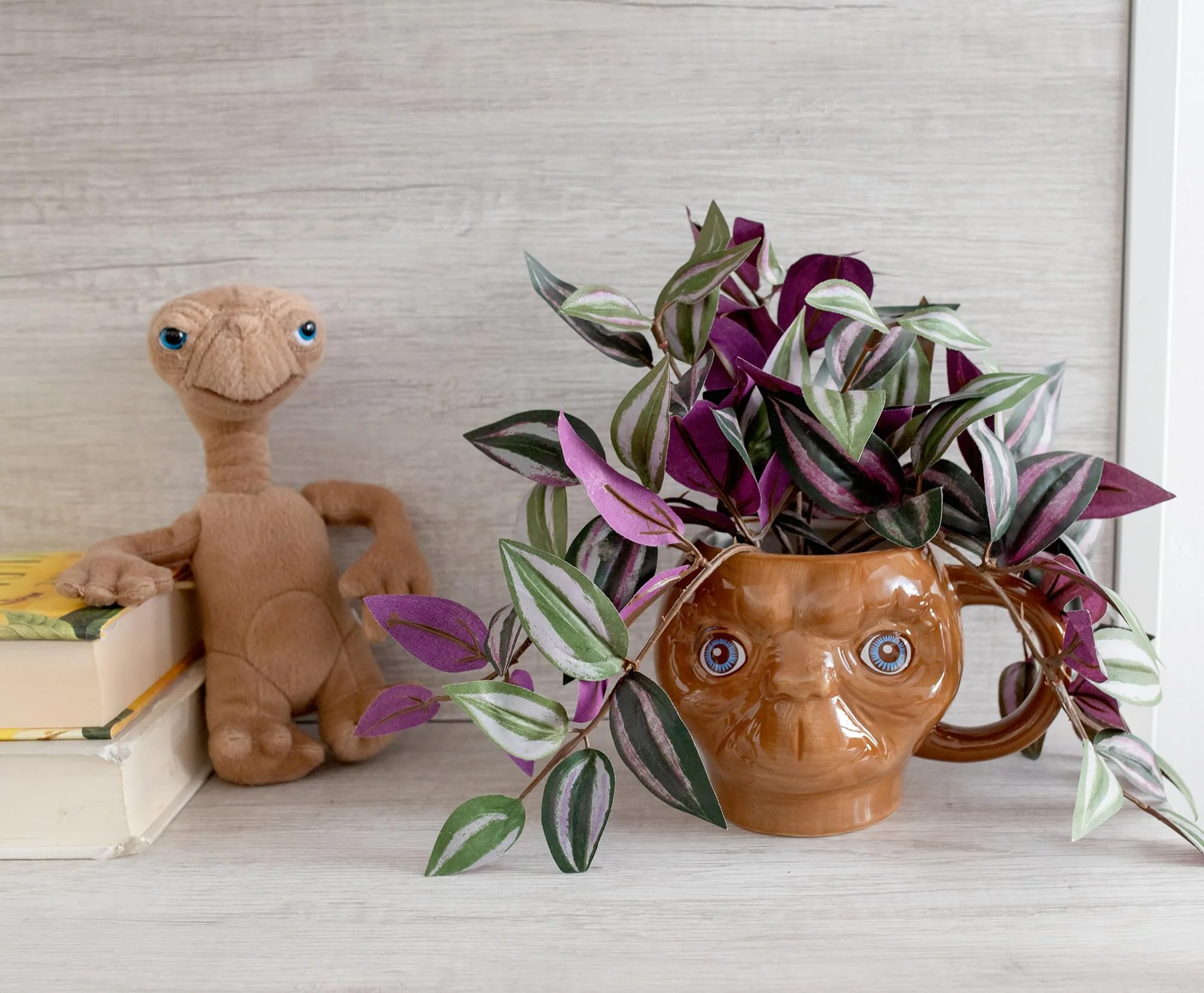 E.T. The Extra-Terrestrial Face 3D Sculpted Ceramic Mug | Holds 20 Ounces - Image 9