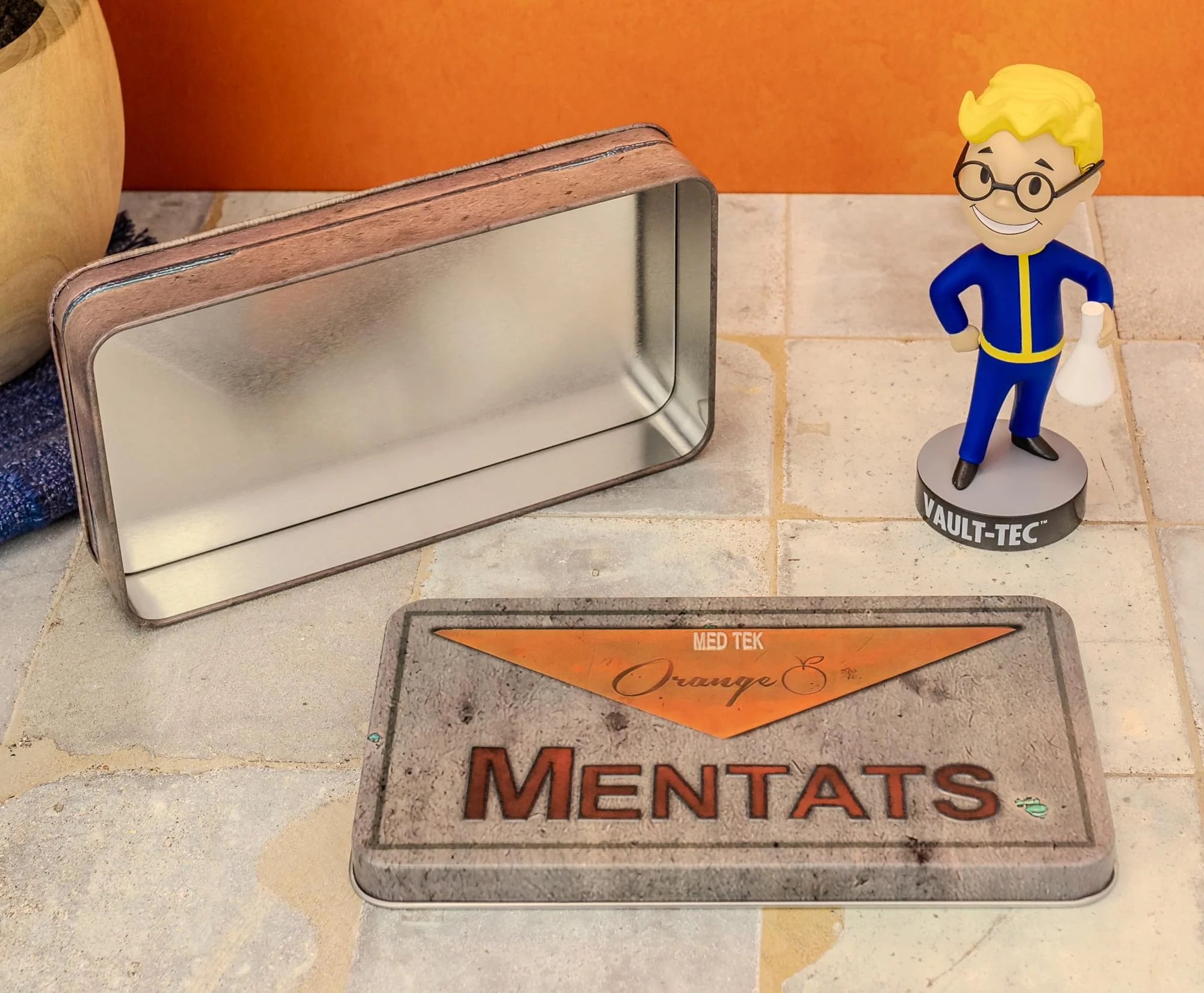 Fallout Orange Mentats Storage Tin Replica - Image 8
