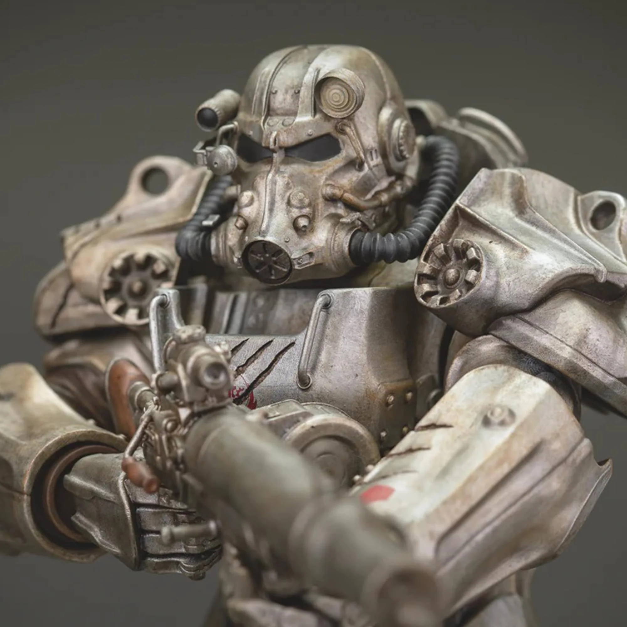 Fallout (TV Series) Maximus 10 Inch PVC Figure - Image 9