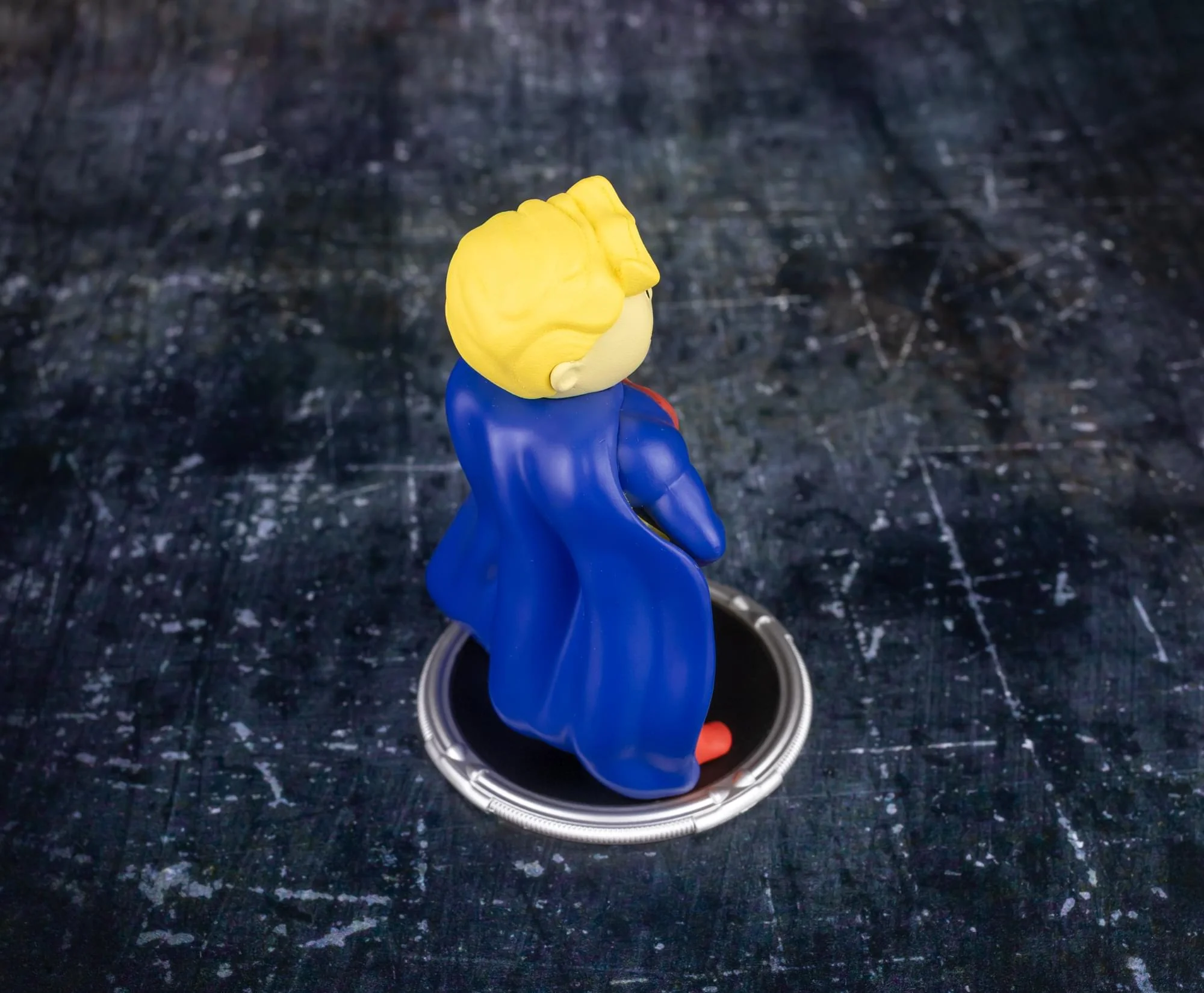 Fallout Vault Boy (Power) 3-Inch Mini Figure - Image 7