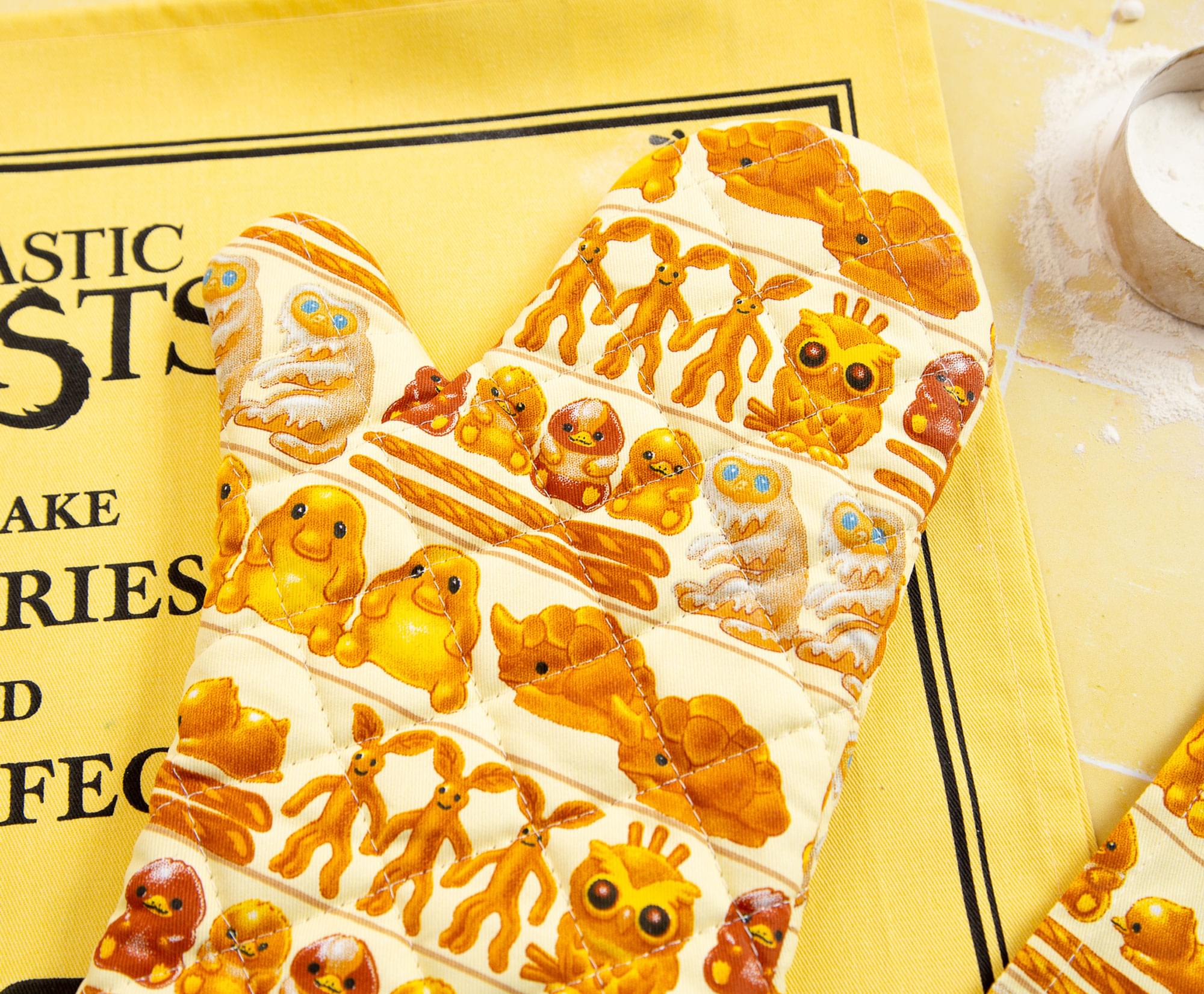 Fantastic Beasts Kowalski Quality Baked Goods Kitchen Oven Mitt Glove - Image 4