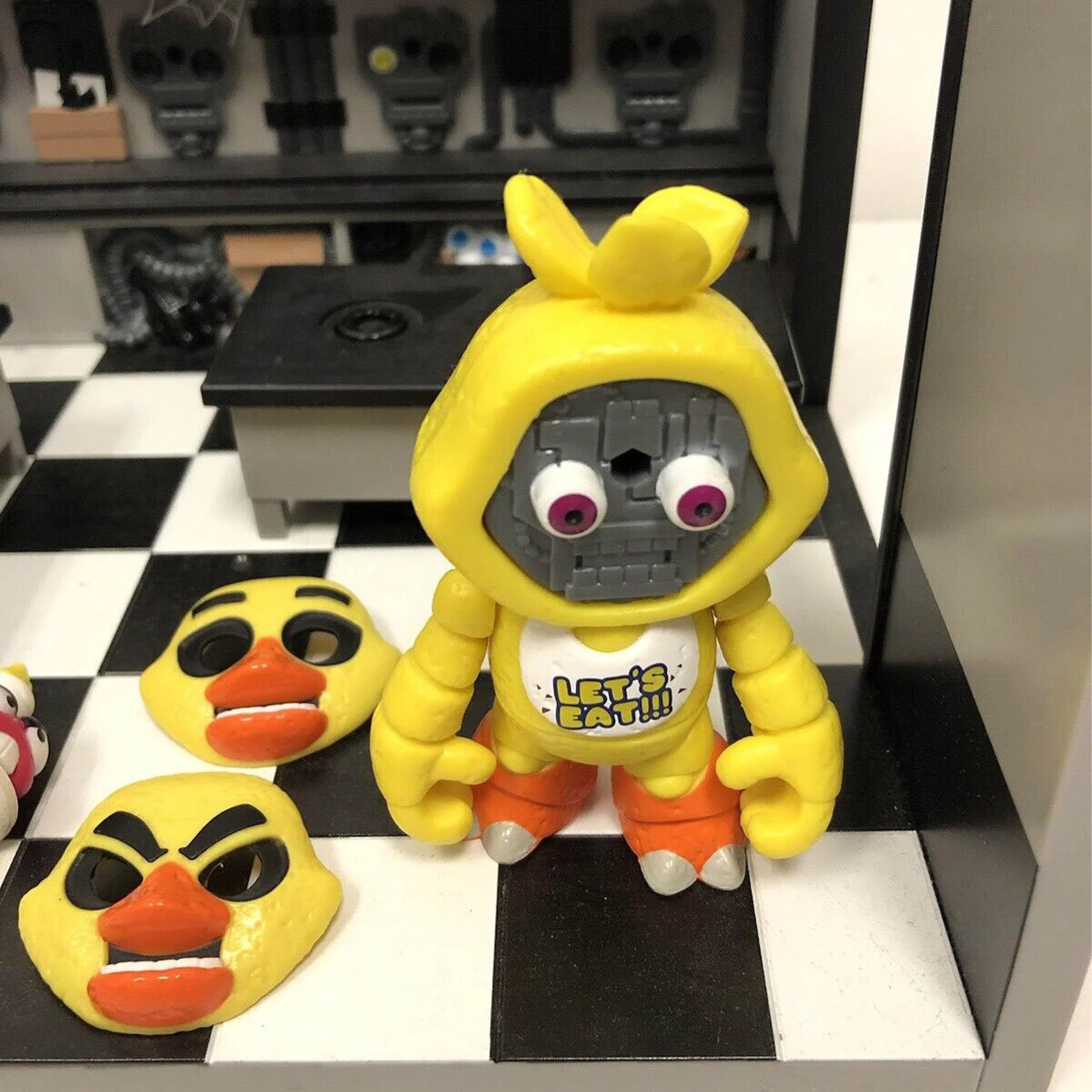 Five Nights at Freddy's Funko Snaps! Chica with Storage Room - Image 6