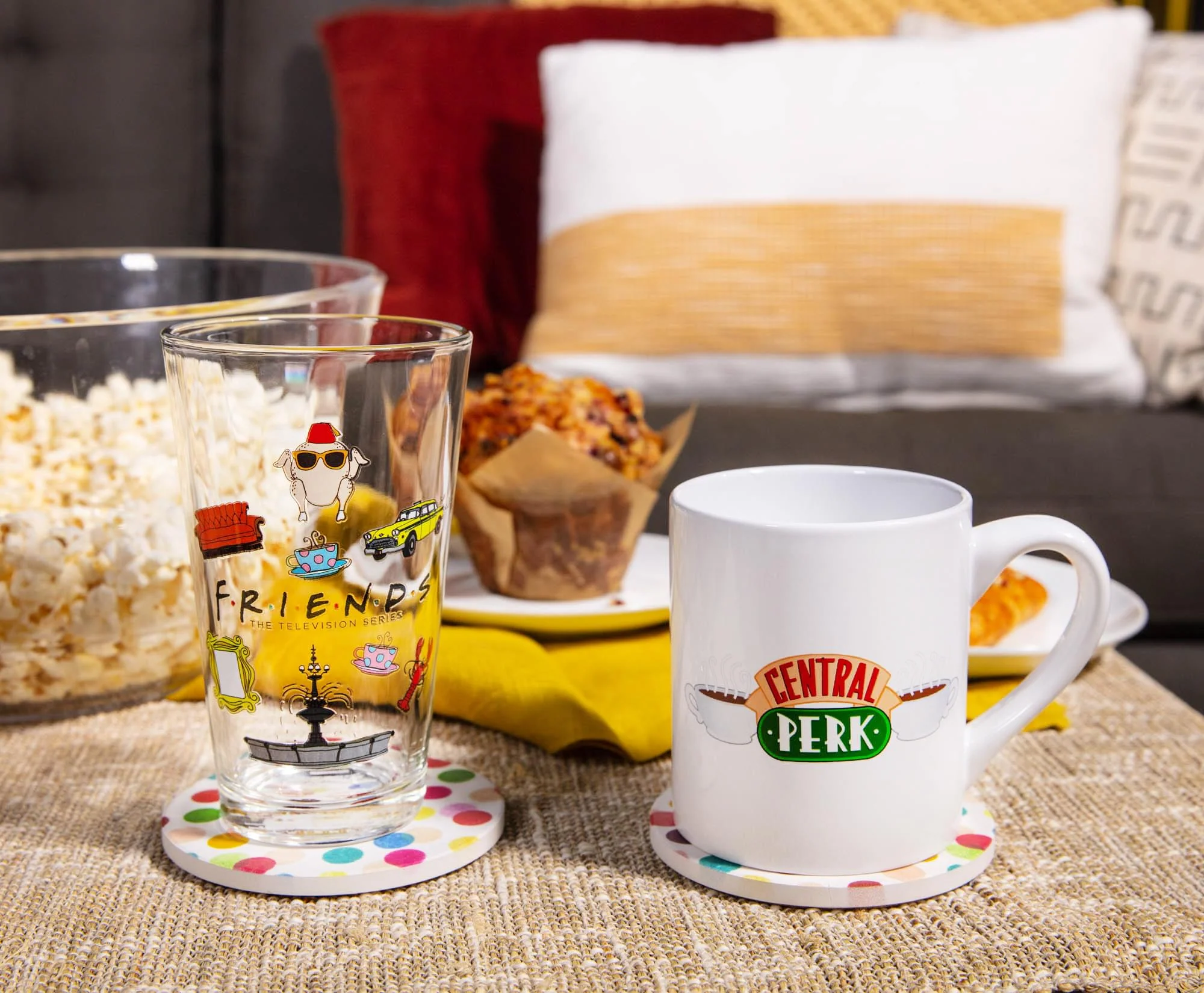 Friends Iconography Pint Glass and Ceramic Mug Set - Image 3