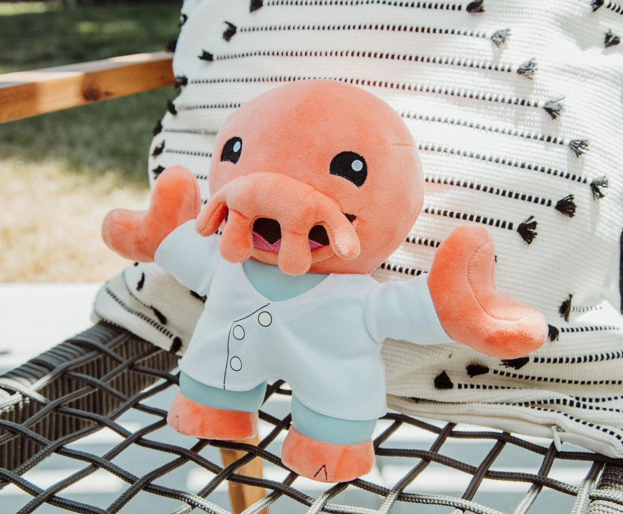 Futurama Zoidberg 8-Inch Chibi Collector Plush Toy - Image 7