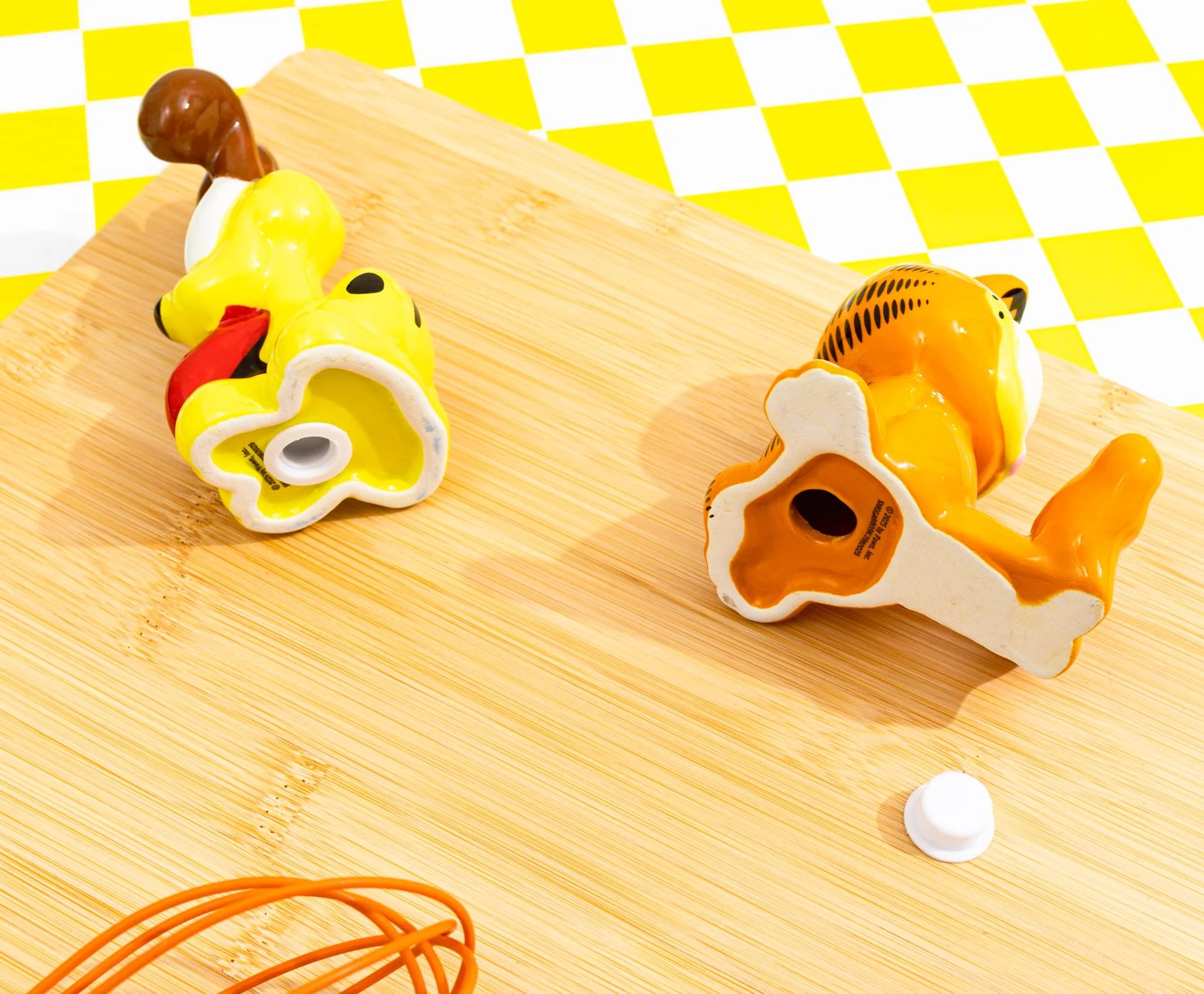 Garfield and Odie Ceramic Salt and Pepper Shaker Set - Image 9
