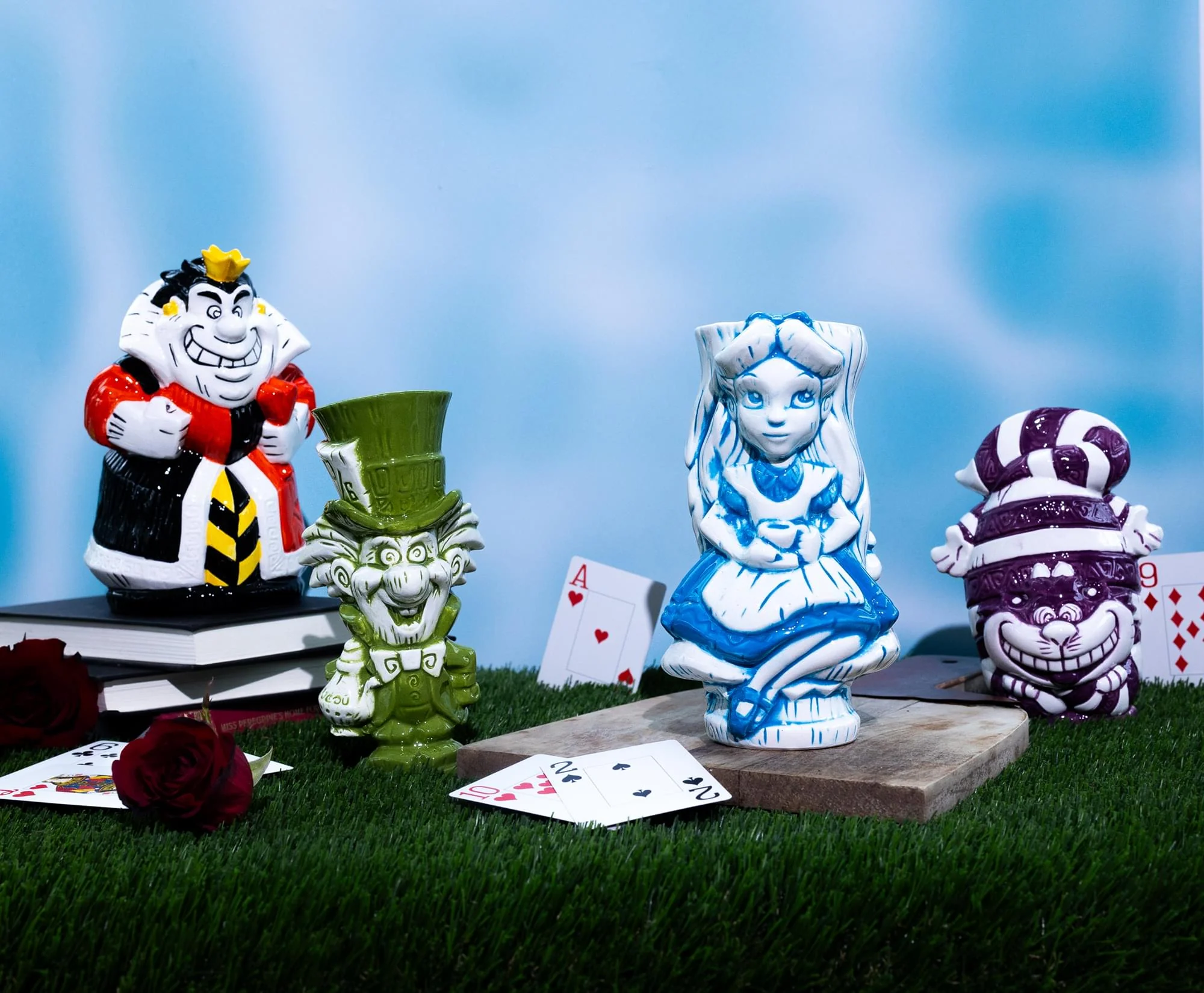 Geeki Tikis Disney Alice In Wonderland Queen of Hearts Ceramic Mug | 34 Ounces - Image 9