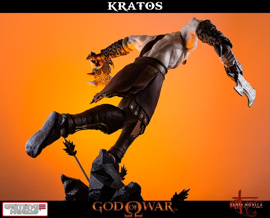 God of War: Lunging Kratos 1/4 Scale Statue - Image 2
