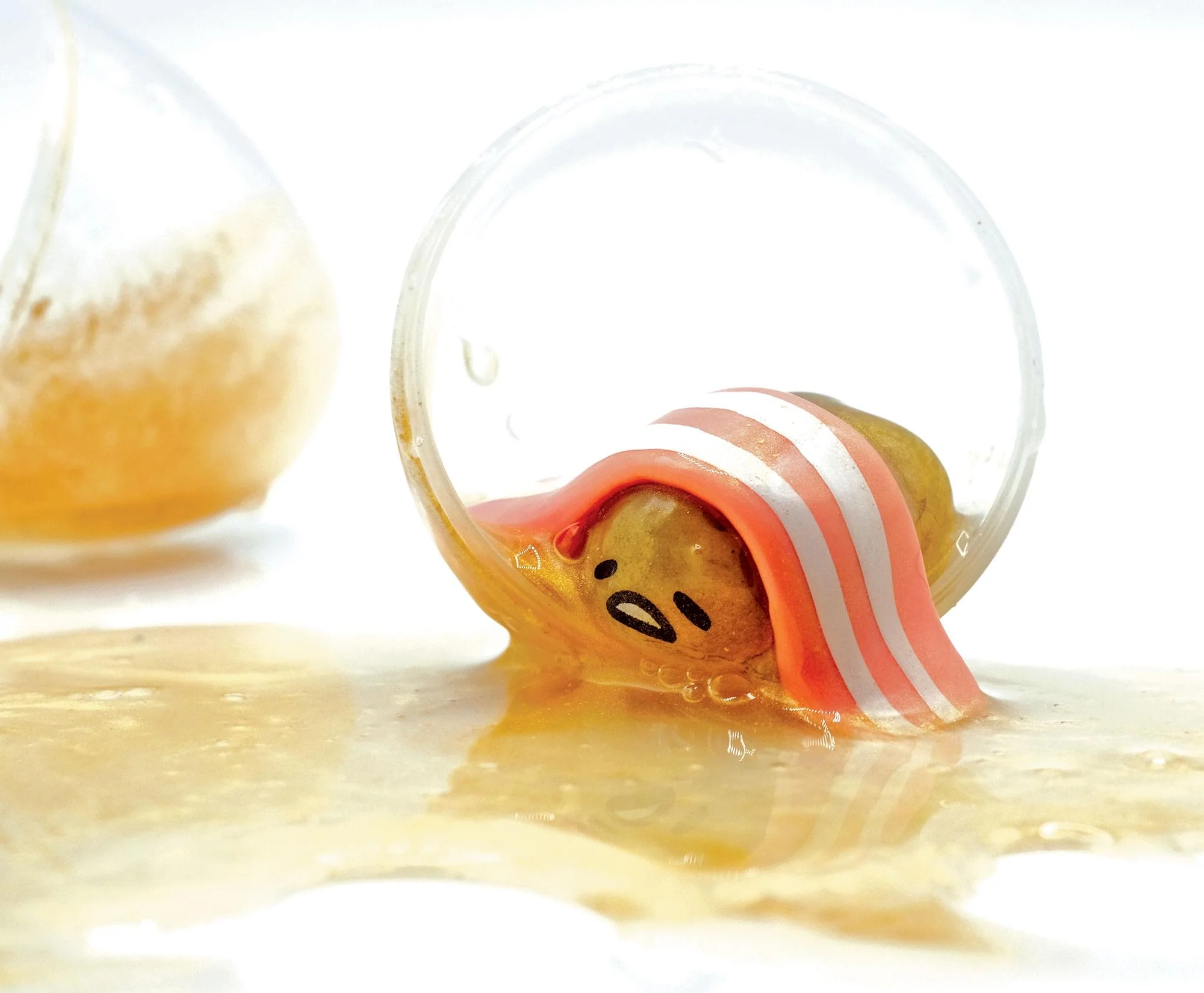 Gudetama The Lazy Egg Metallic Slime & Mini Figure | Orange - Image 2