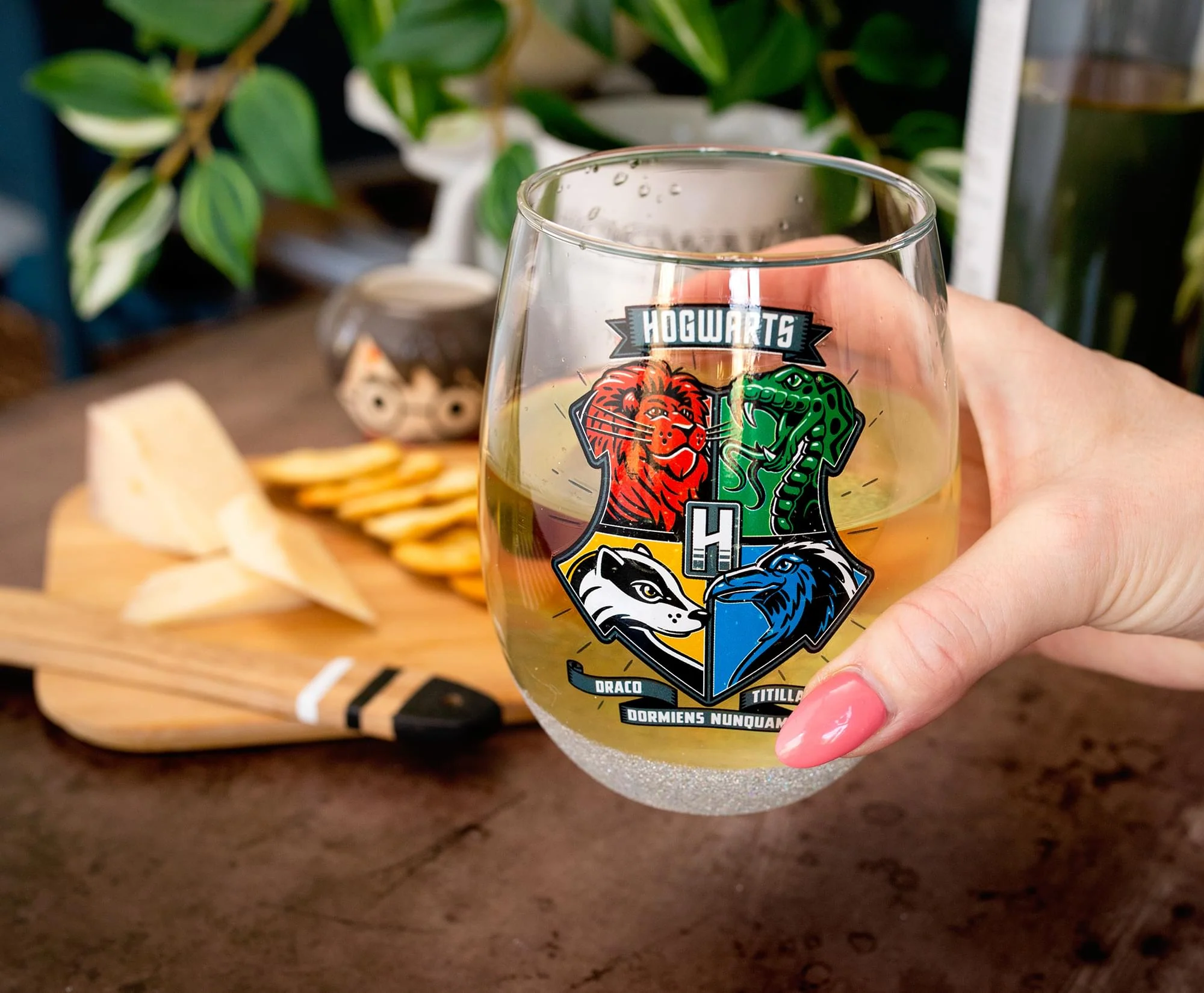 Harry Potter Animal Crests Teardrop Stemless Wine Glass | Holds 20 Ounces - Image 3