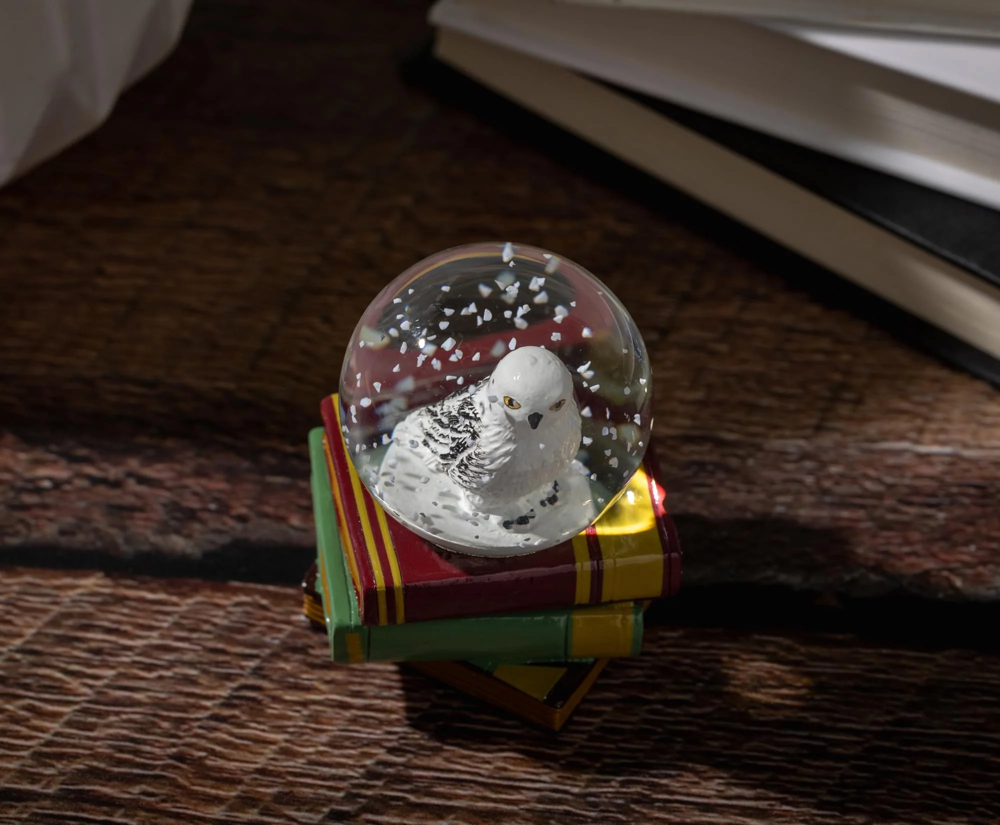 Harry Potter Hedwig the Owl 3-Inch Mini Snow Globe - Image 9