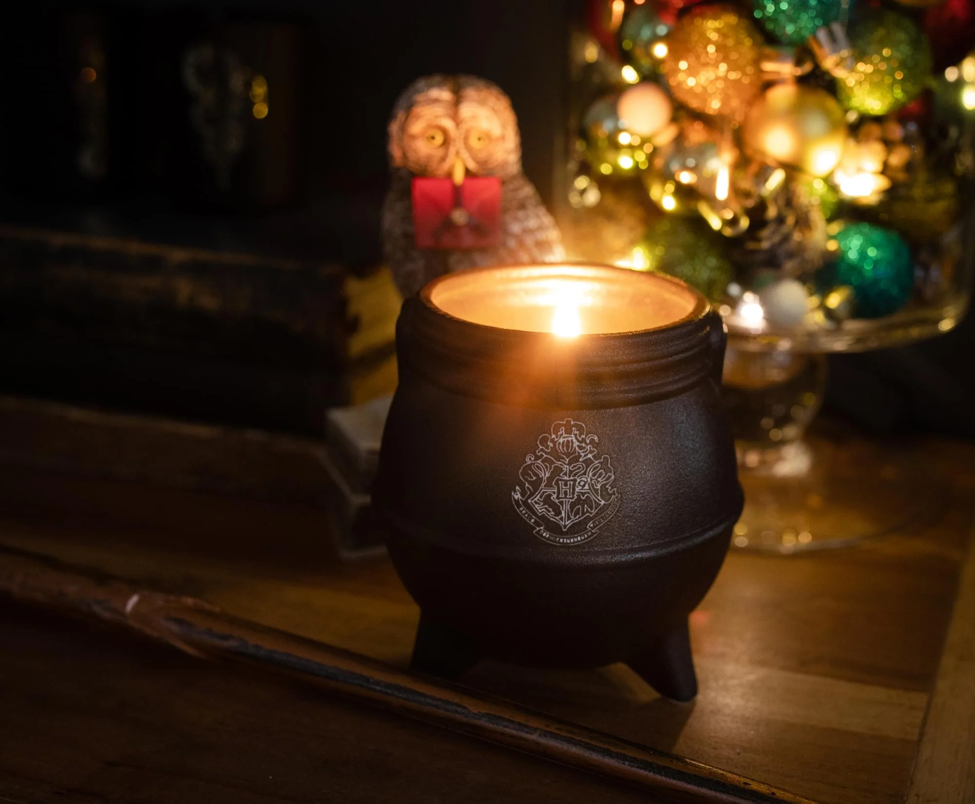 Harry Potter Hogwarts Cauldron Premium Scented Soy Wax Candle - Image 5