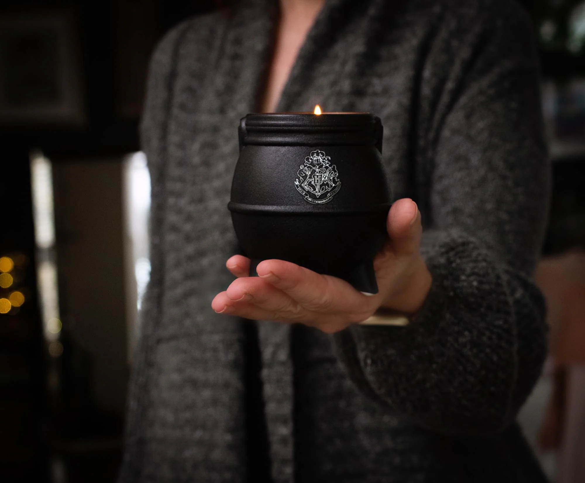 Harry Potter Hogwarts Cauldron Premium Scented Soy Wax Candle - Image 6