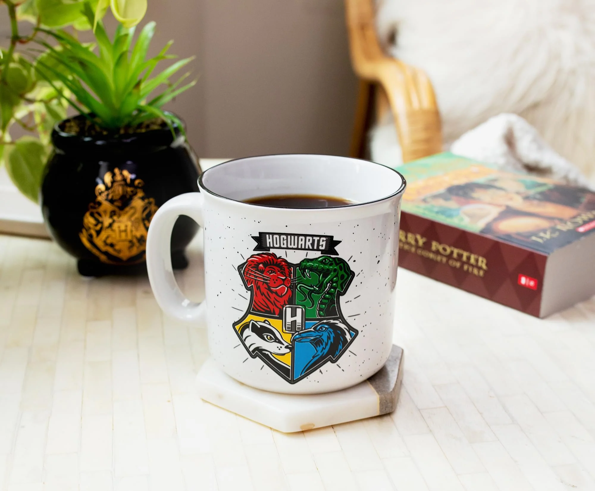 Harry Potter Hogwarts Crest Ceramic Camper Mug | Holds 20 Ounces - Image 3