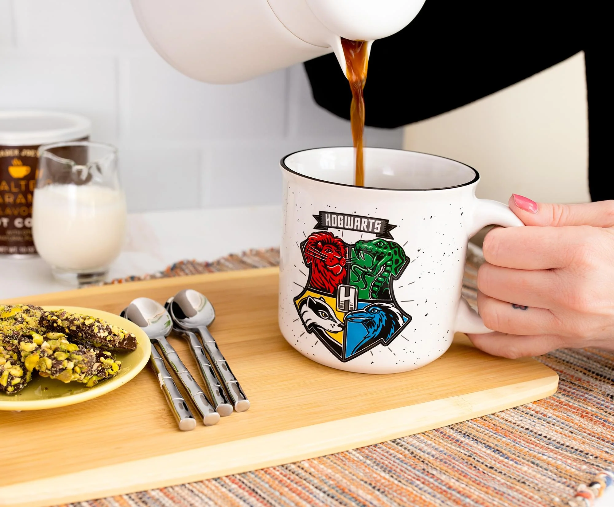 Harry Potter Hogwarts Crest Ceramic Camper Mug | Holds 20 Ounces - Image 4