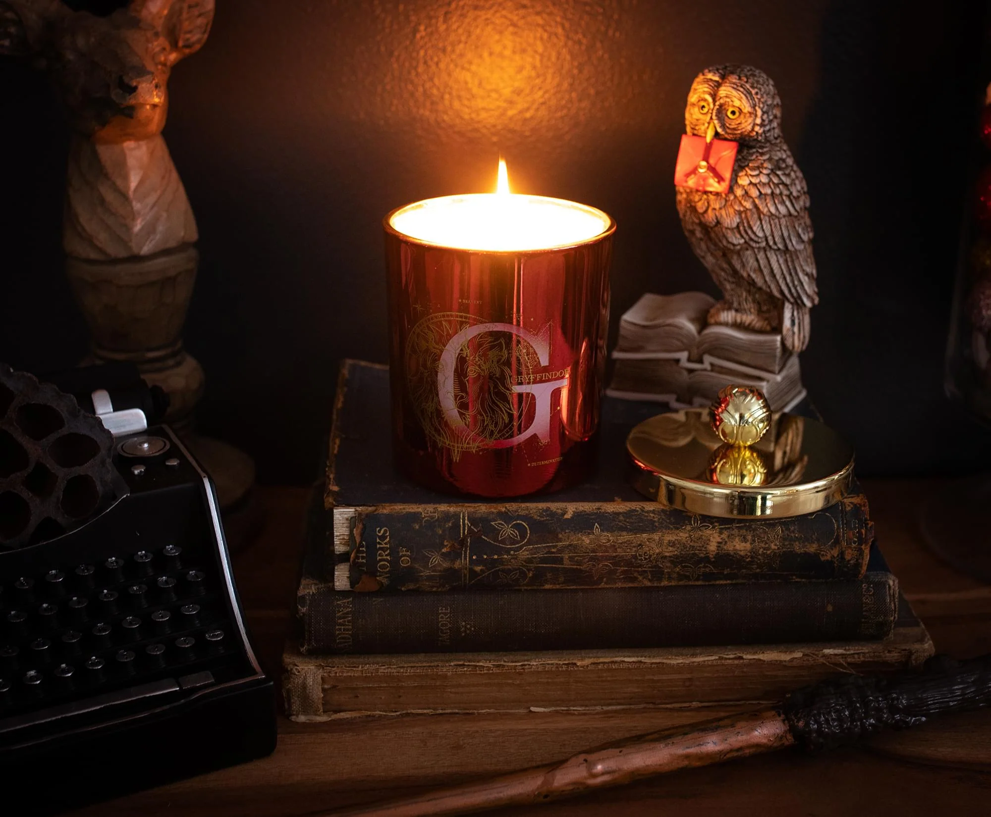 Harry Potter House Gryffindor Premium Scented Soy Wax Candle - Image 5