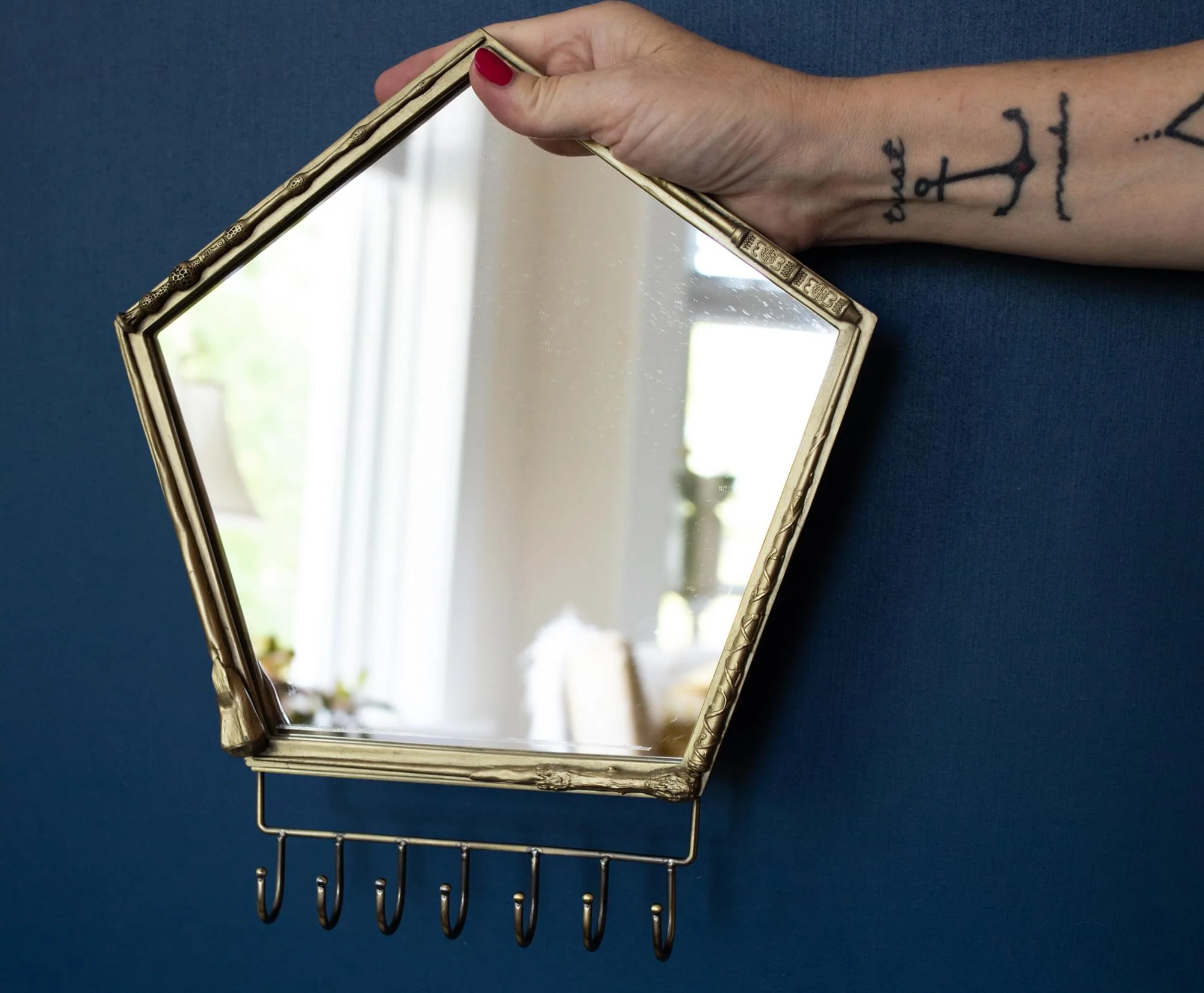 Harry Potter Wand Wall Mirror with Jewelry Hooks Storage Rack - Image 4