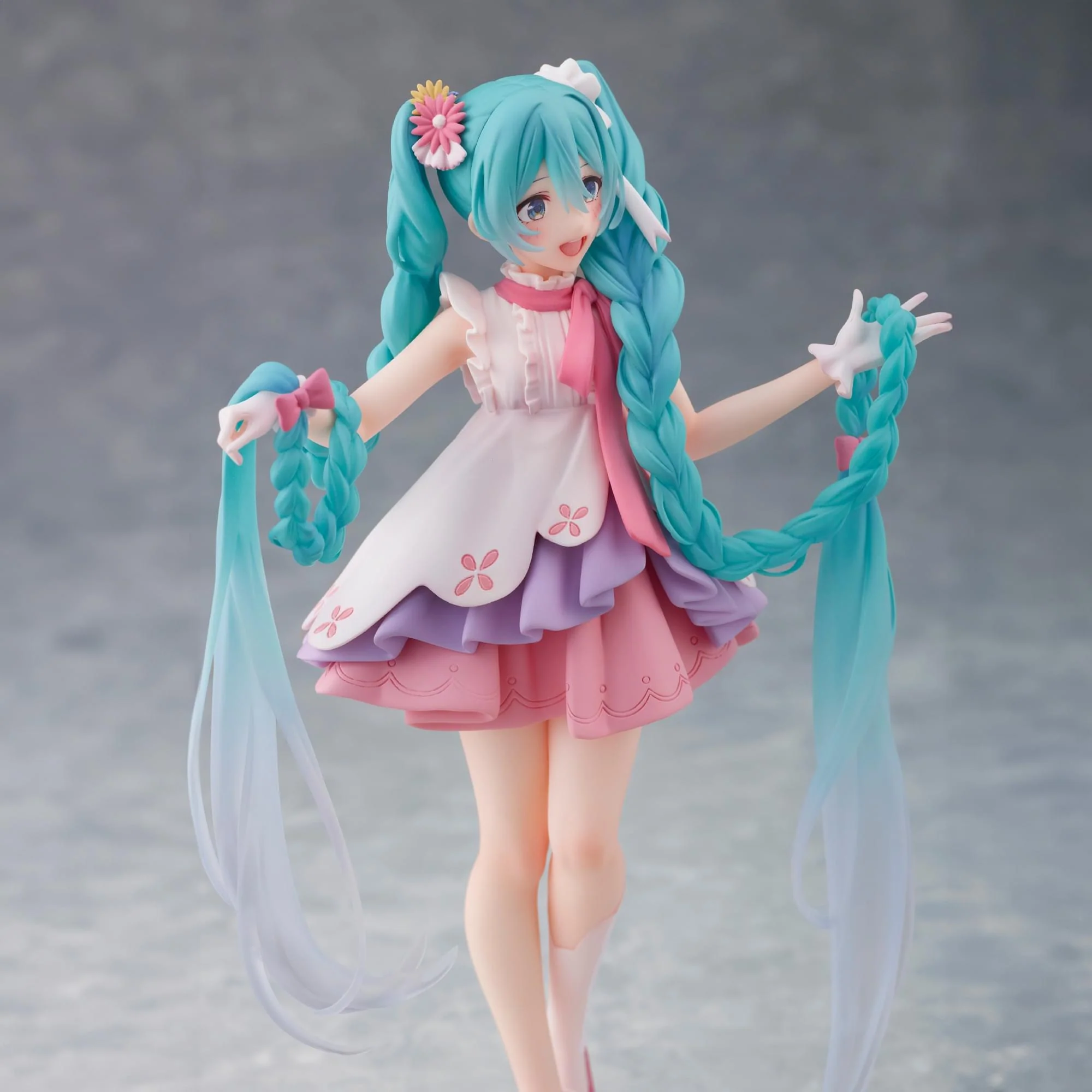 Hatsune Miku Wonderland Figure | Rapunzel - Image 9